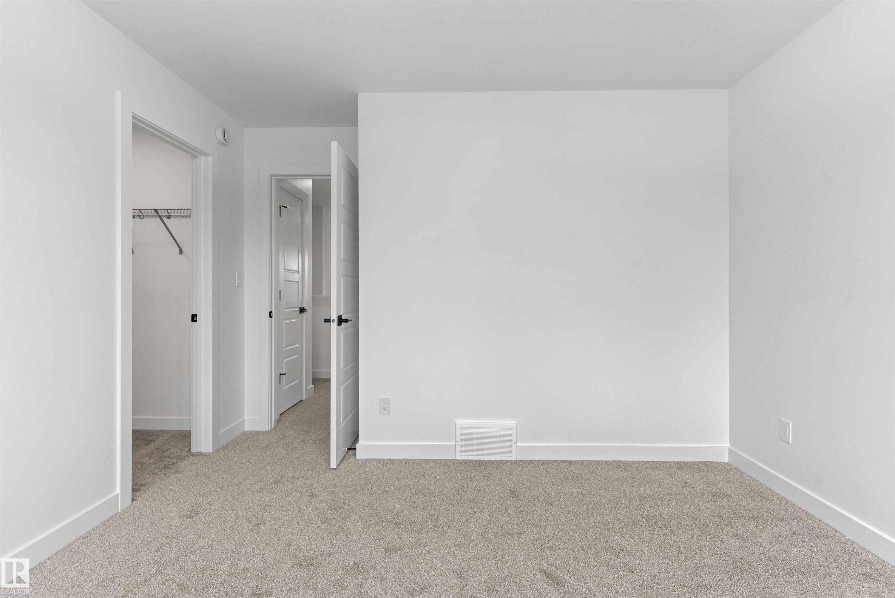 6261 175A Avenue, Edmonton, AB - Indoor Photo Showing Other Room