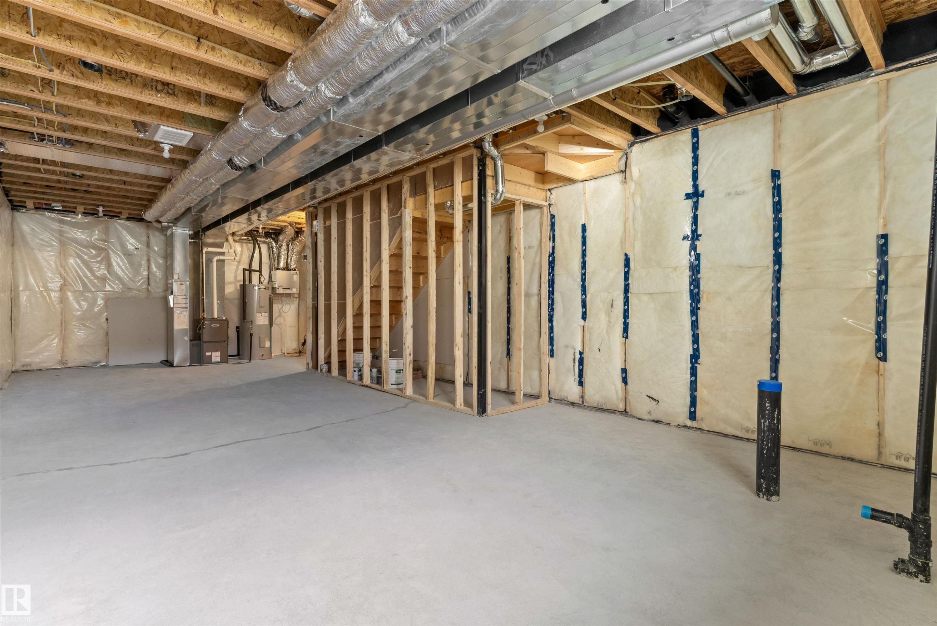 6261 175A Avenue, Edmonton, AB - Indoor Photo Showing Basement
