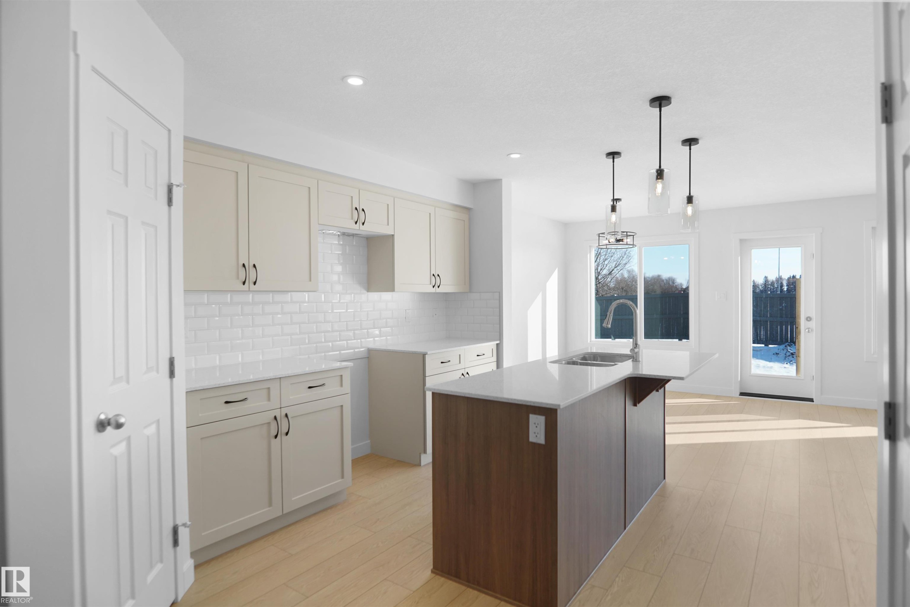 8897 Carson Way, Edmonton, AB - Indoor Photo Showing Kitchen With Upgraded Kitchen