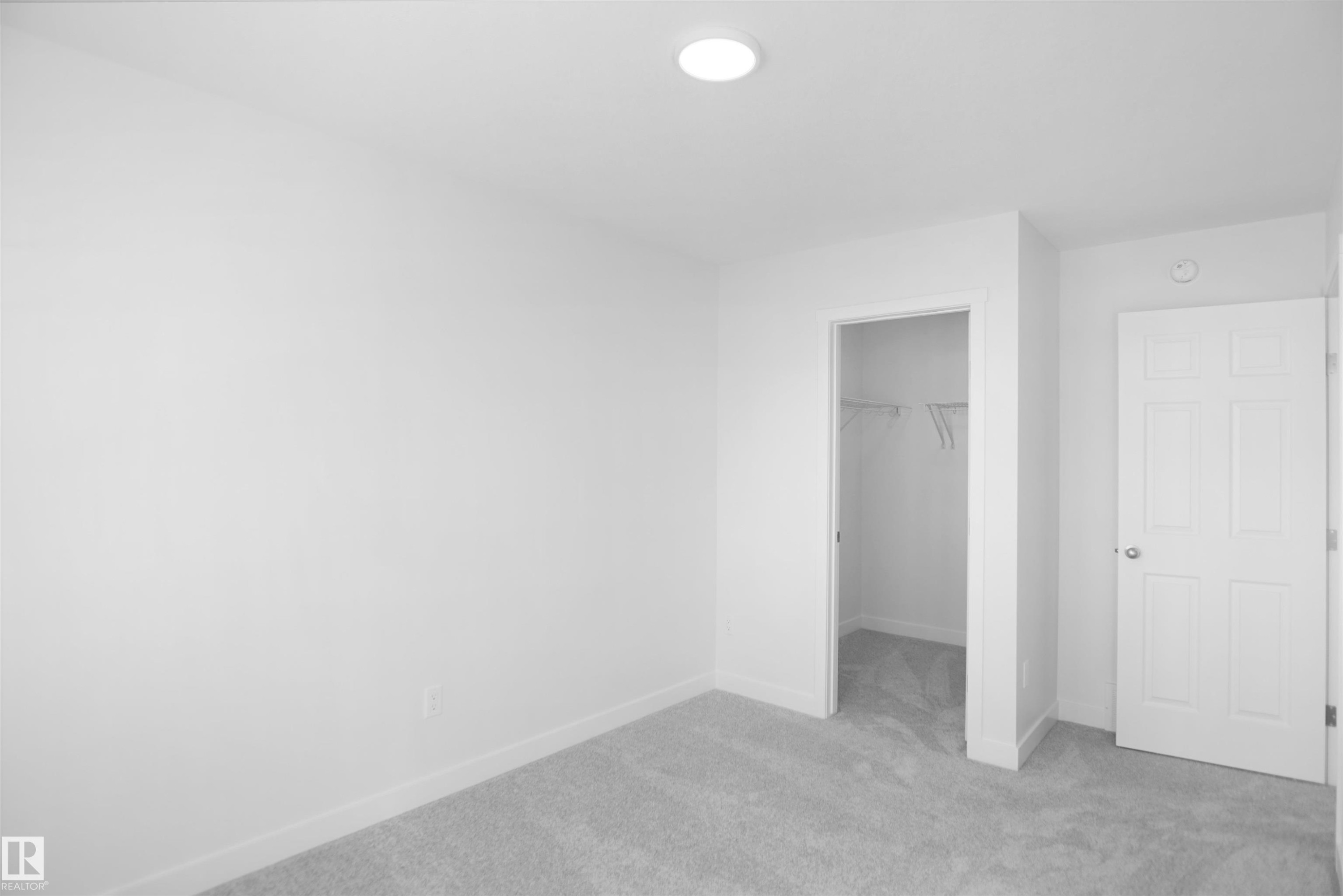 8897 Carson Way, Edmonton, AB - Indoor Photo Showing Other Room