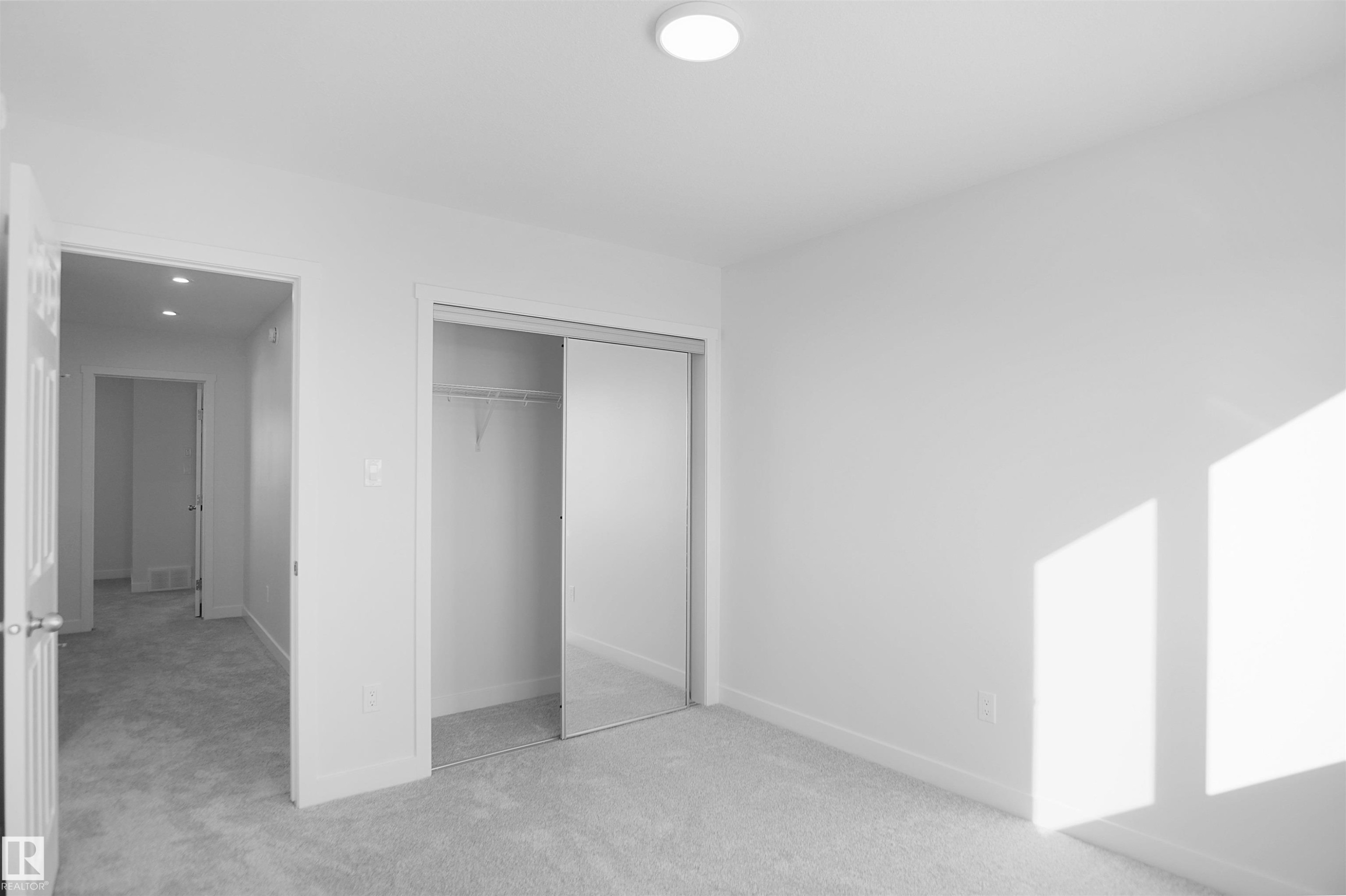 8897 Carson Way, Edmonton, AB - Indoor Photo Showing Other Room