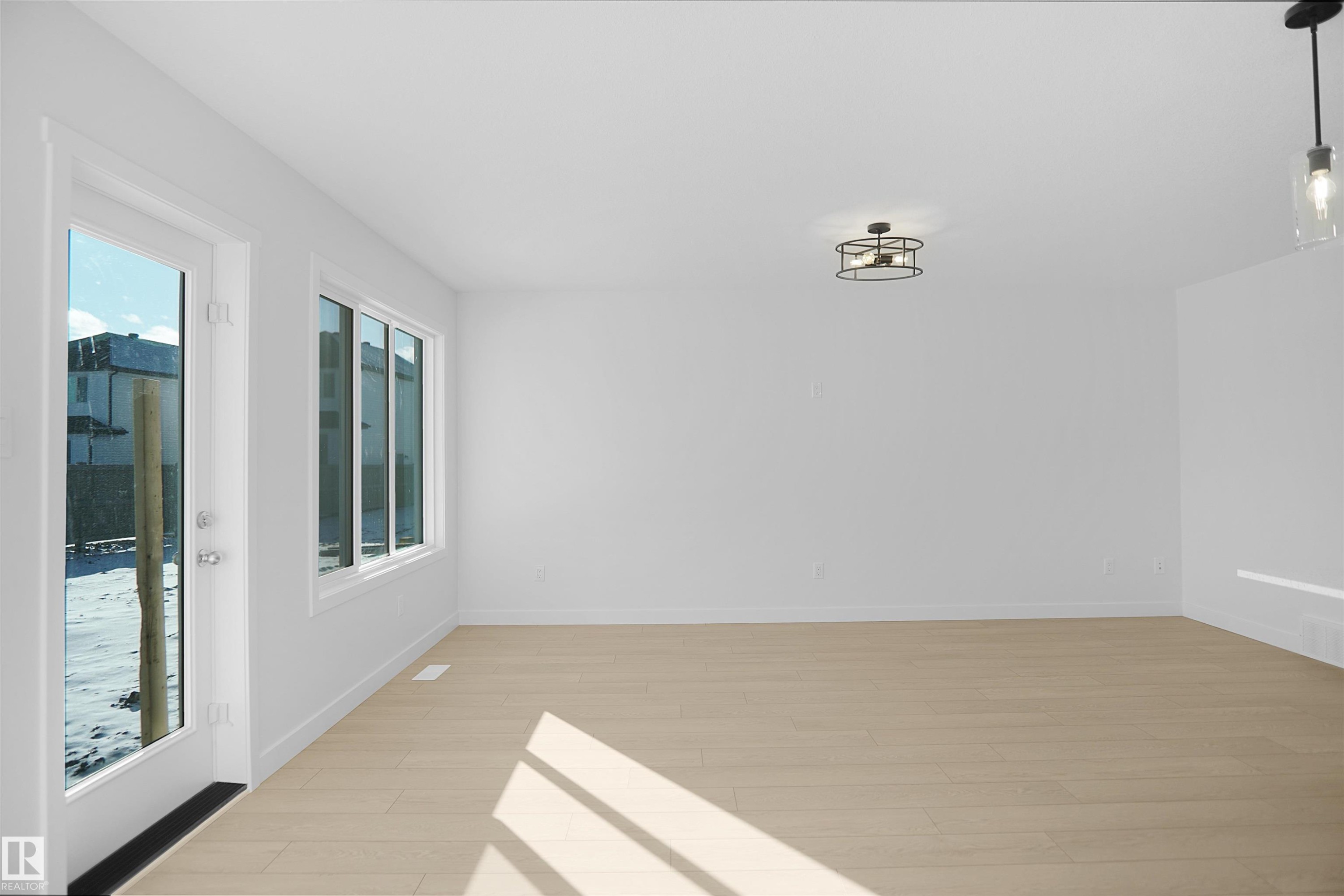 8897 Carson Way, Edmonton, AB - Indoor Photo Showing Other Room