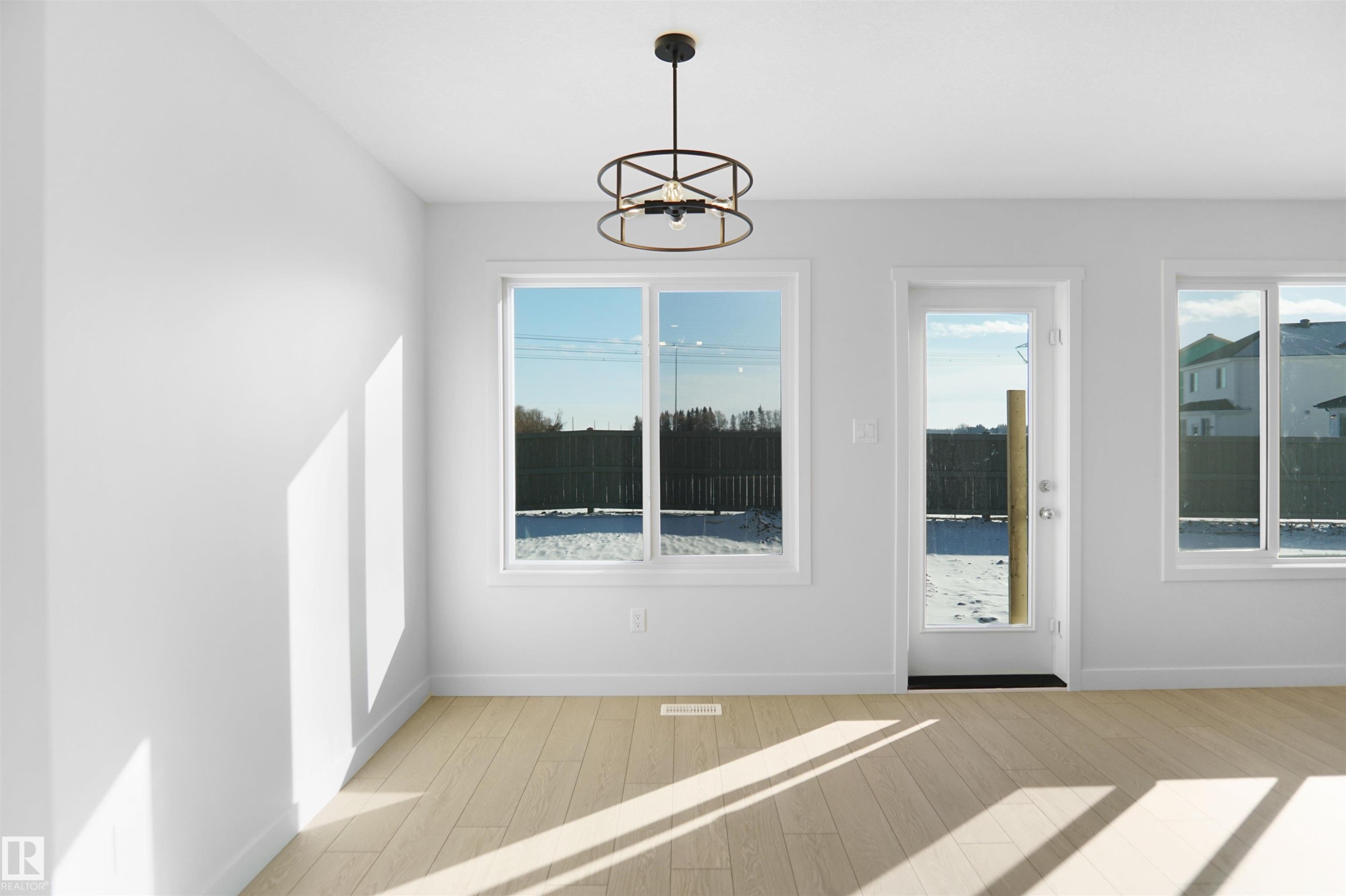 8897 Carson Way, Edmonton, AB - Indoor