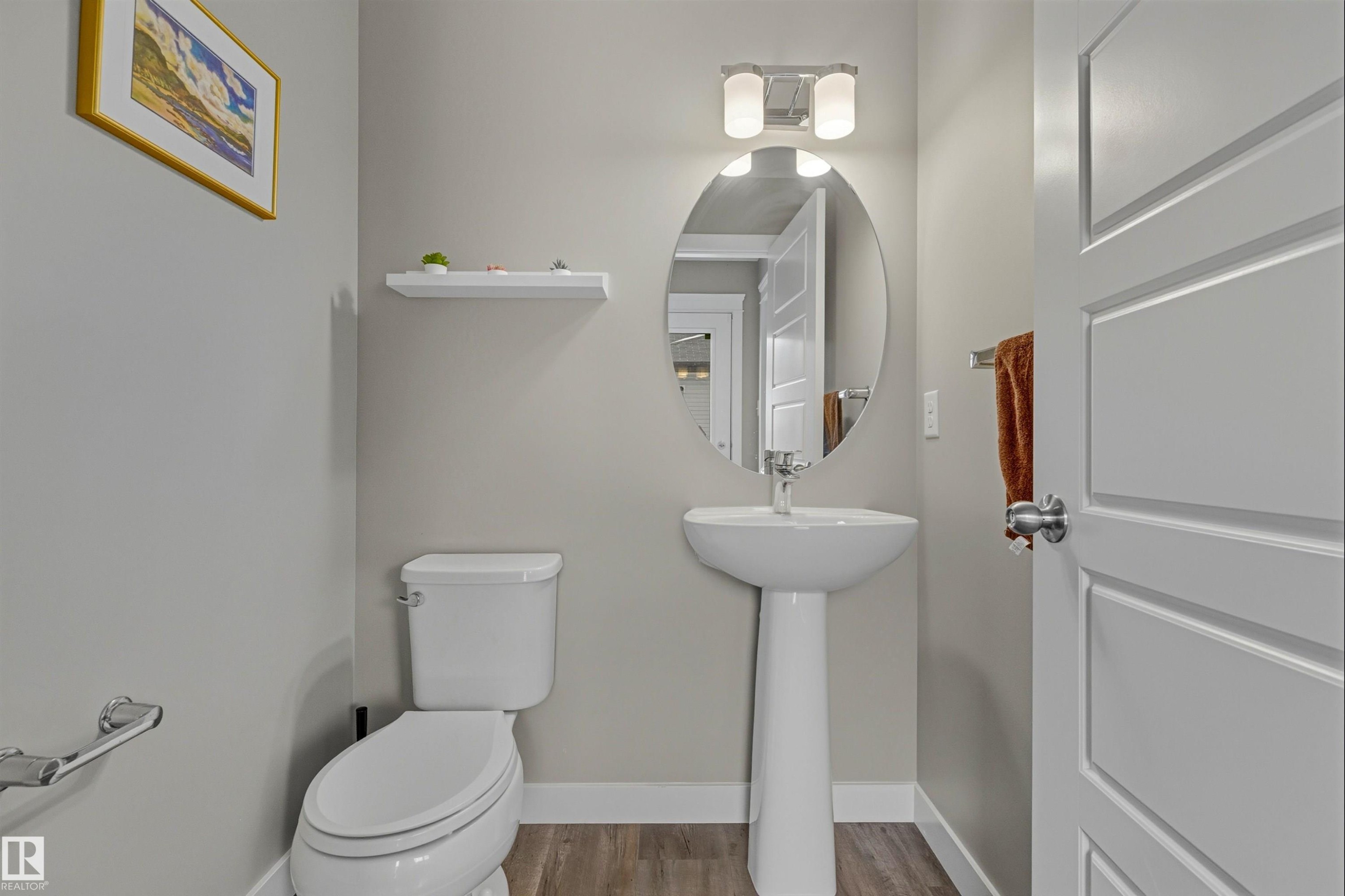 1253 163 Street, Edmonton, AB - Indoor Photo Showing Bathroom