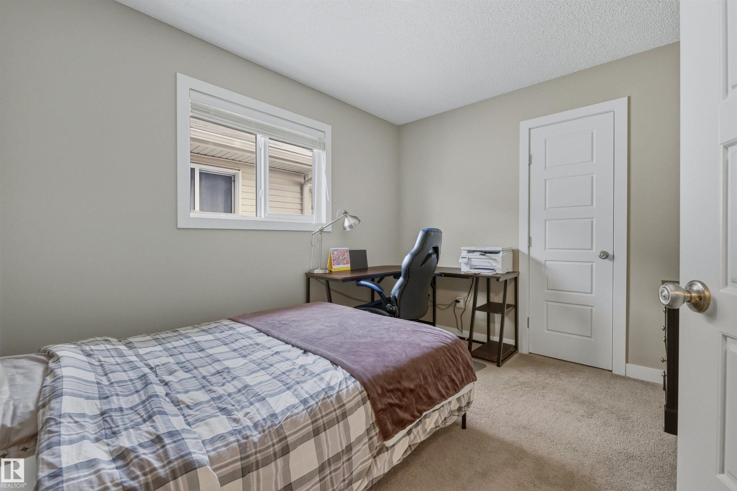 1253 163 Street, Edmonton, AB - Indoor Photo Showing Bedroom