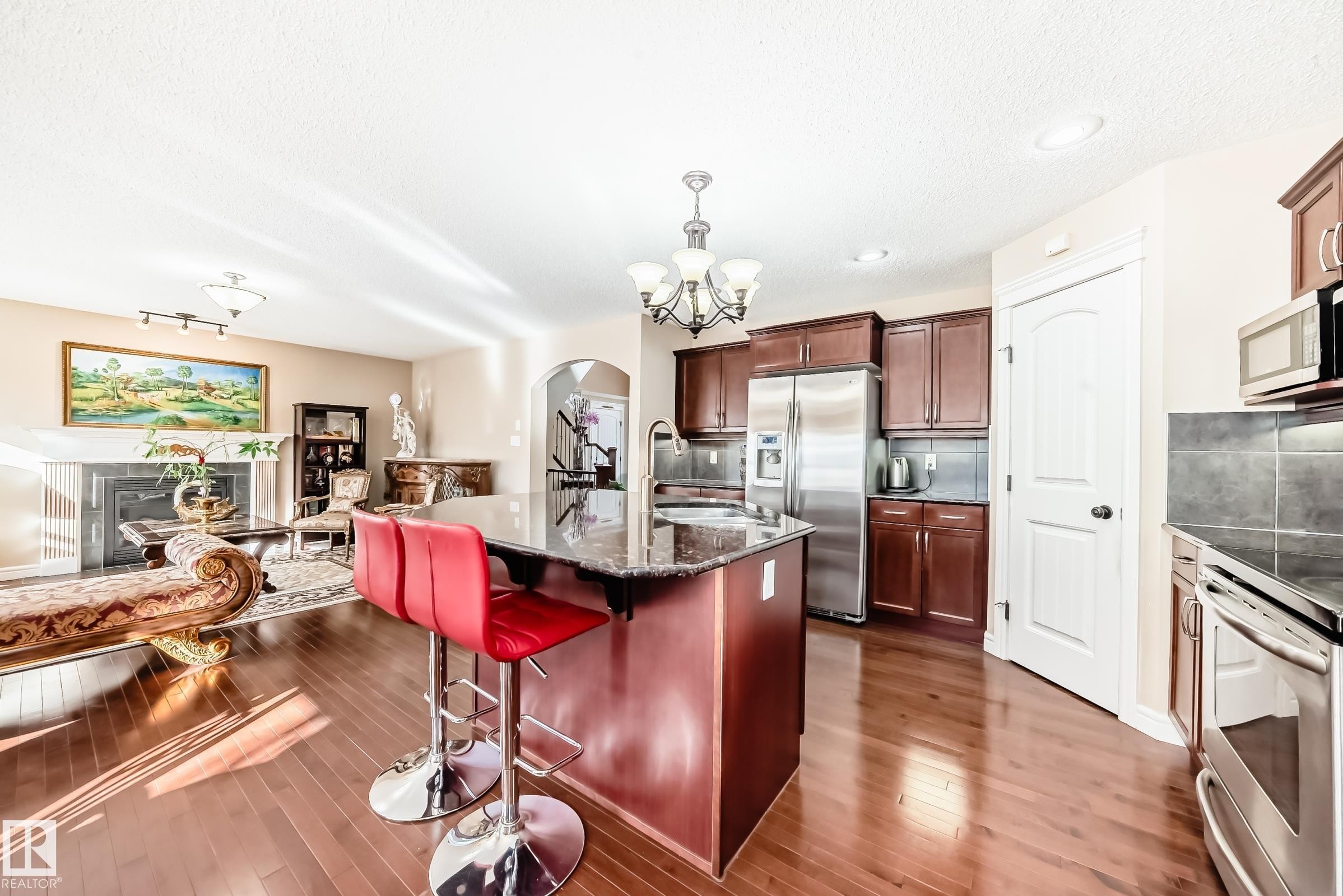 3711 163 Avenue, Edmonton, AB - Indoor Photo Showing Kitchen