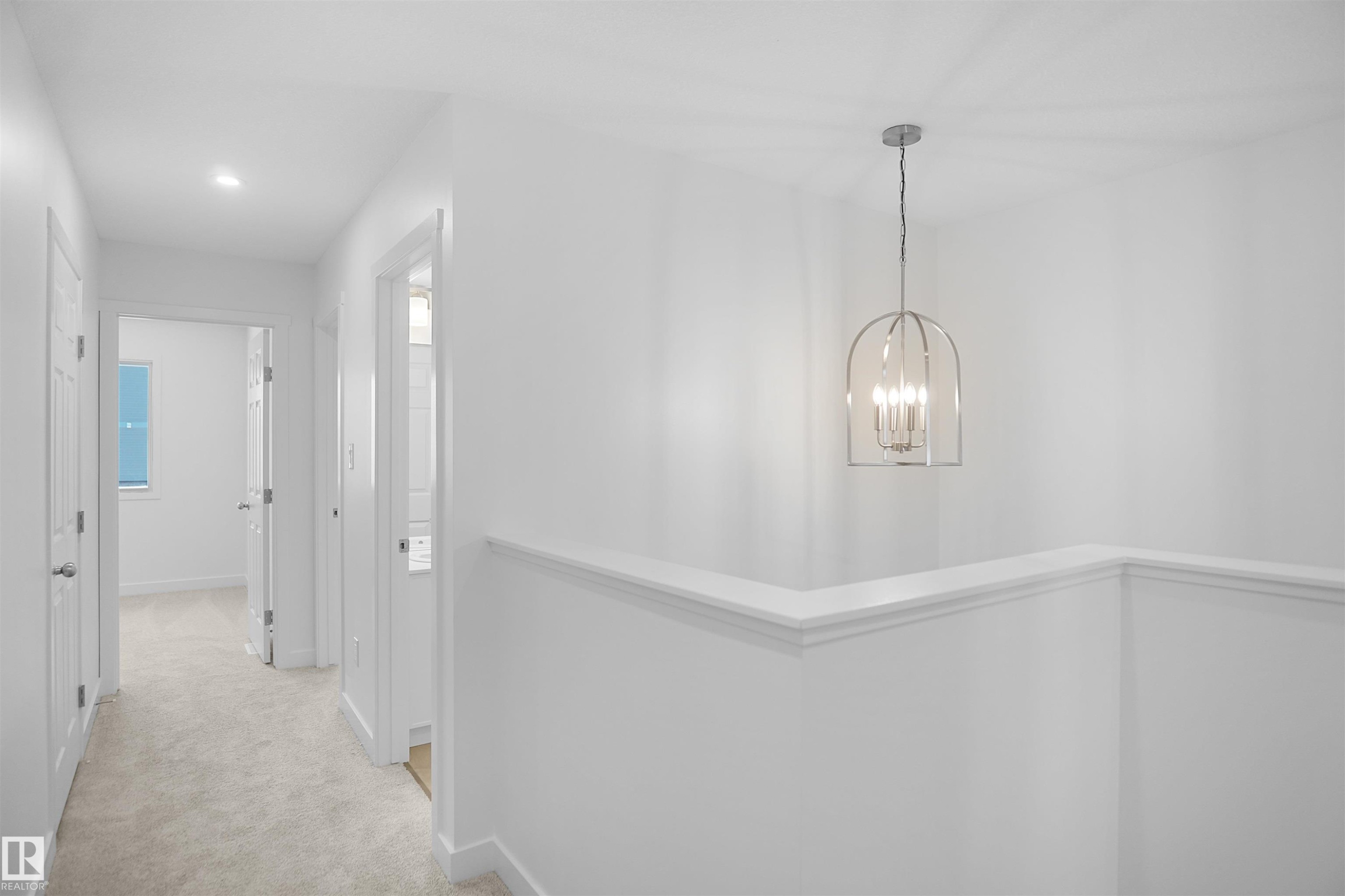19451 22 Avenue, Edmonton, AB - Indoor Photo Showing Other Room