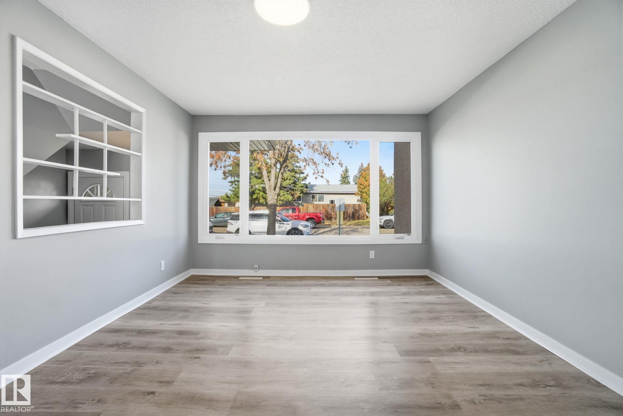 8117 132A Avenue, Edmonton, AB - Indoor Photo Showing Other Room