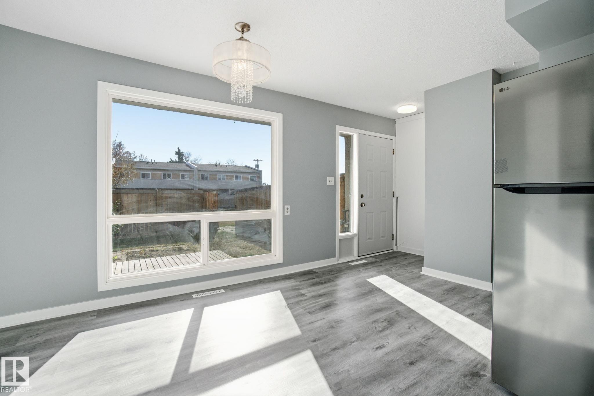 8117 132A Avenue, Edmonton, AB - Indoor Photo Showing Other Room