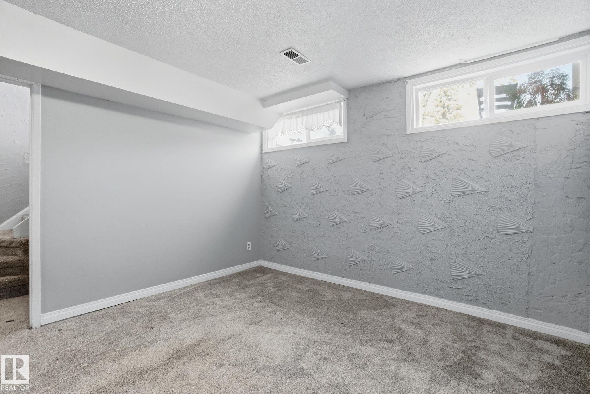 8117 132A Avenue, Edmonton, AB - Indoor Photo Showing Other Room