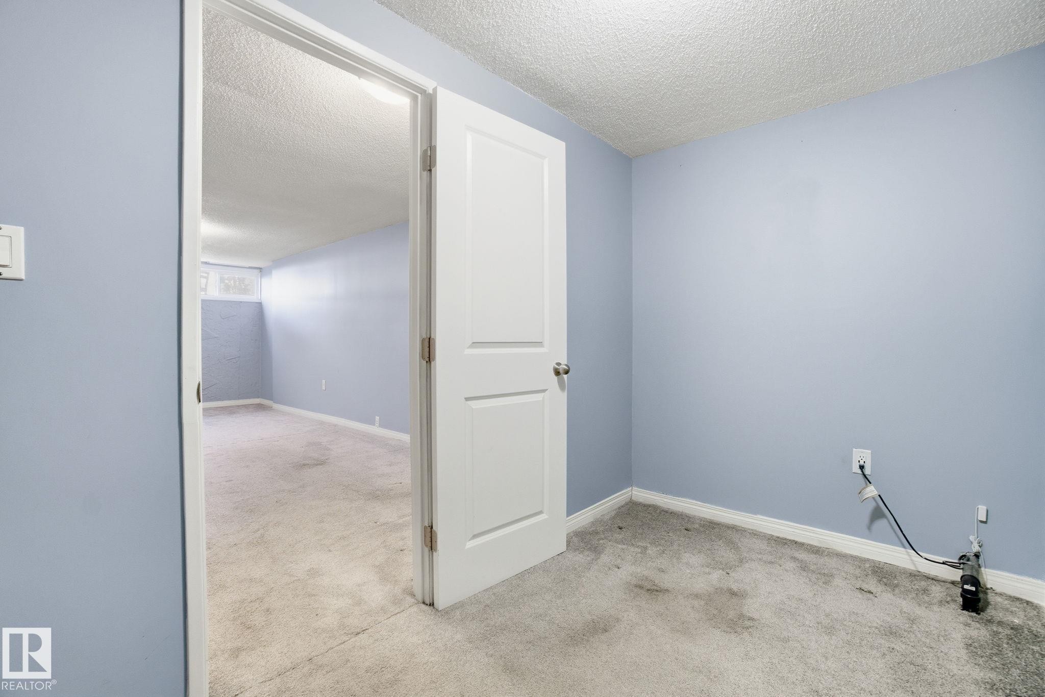 8117 132A Avenue, Edmonton, AB - Indoor Photo Showing Other Room