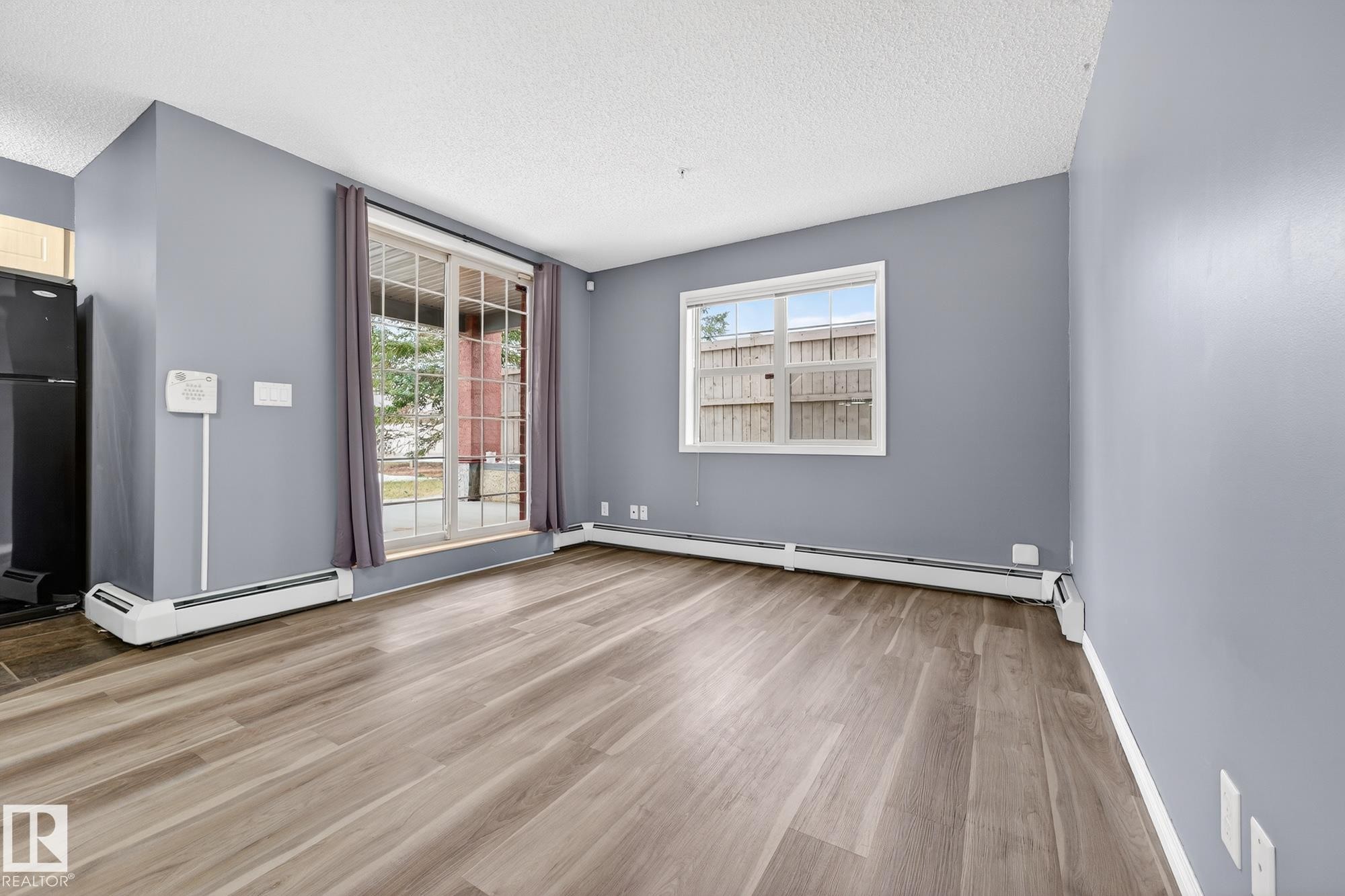102 11445 Ellerslie Road Sw, Edmonton, AB - Indoor Photo Showing Other Room