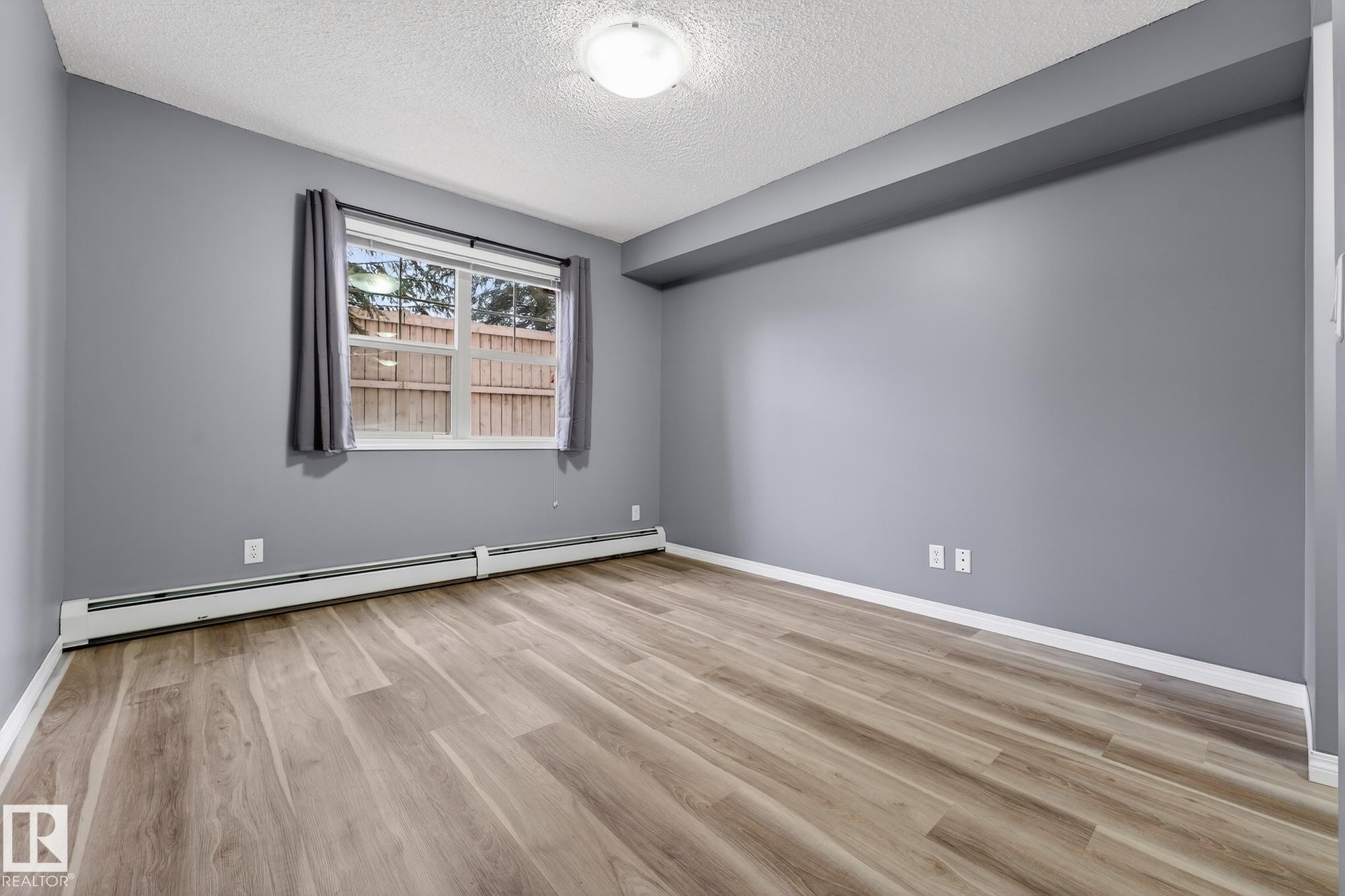 102 11445 Ellerslie Road Sw, Edmonton, AB - Indoor Photo Showing Other Room