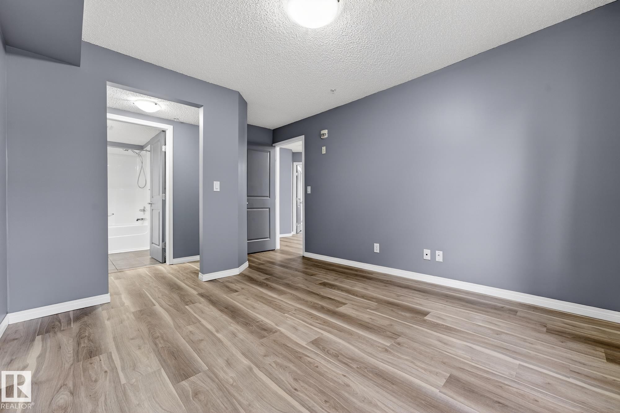 102 11445 Ellerslie Road Sw, Edmonton, AB - Indoor Photo Showing Other Room
