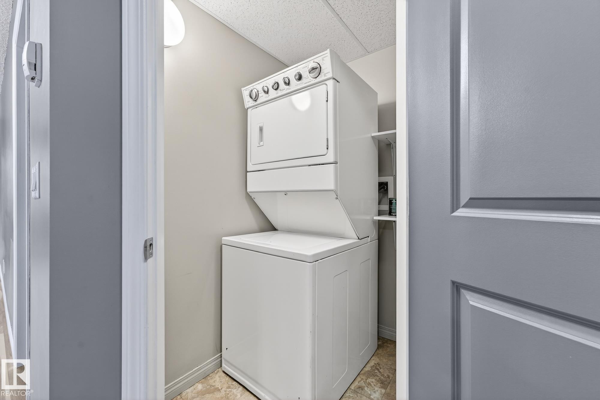102 11445 Ellerslie Road Sw, Edmonton, AB - Indoor Photo Showing Laundry Room