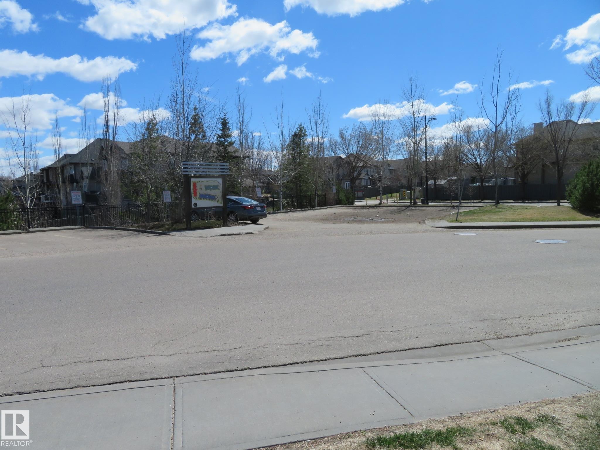 Image quality insufficient for description - 415 2590 Anderson Way, Edmonton, AB - Outdoor