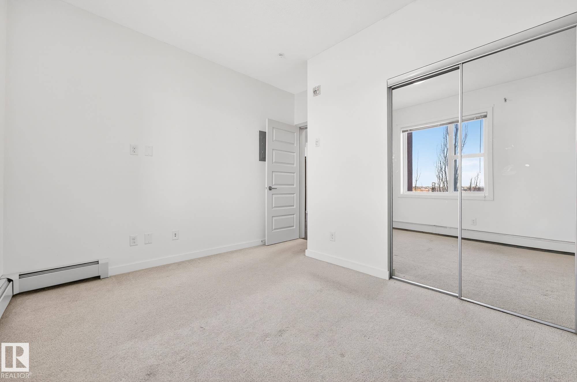 316 304 Ambleside Link, Edmonton, AB - Indoor Photo Showing Other Room