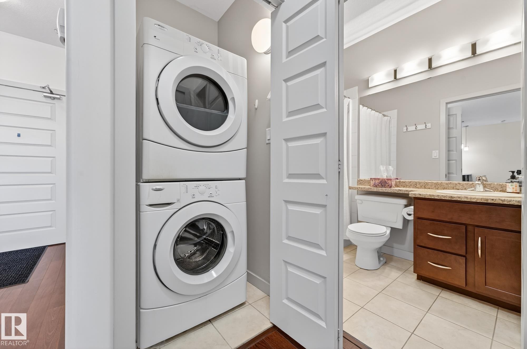 316 304 Ambleside Link, Edmonton, AB - Indoor Photo Showing Laundry Room