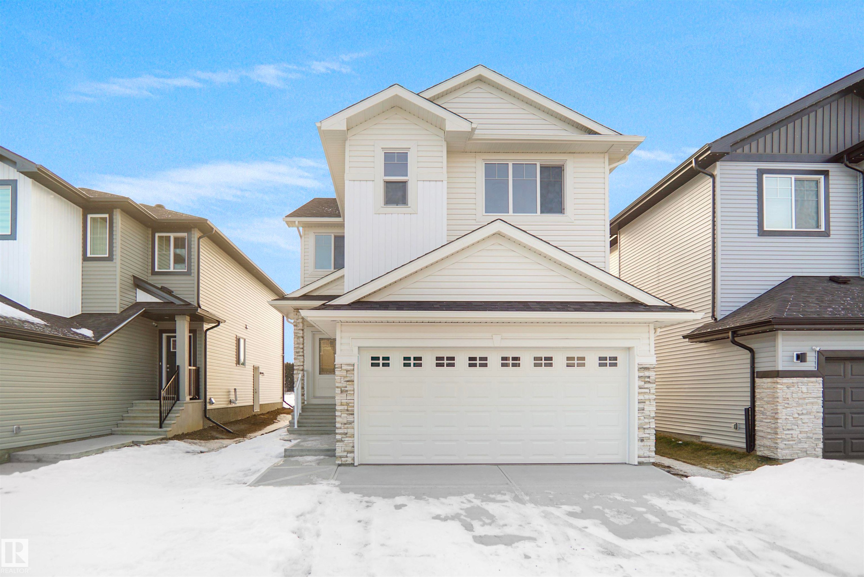 1535 11 Avenue, Edmonton, AB - Outdoor With Facade