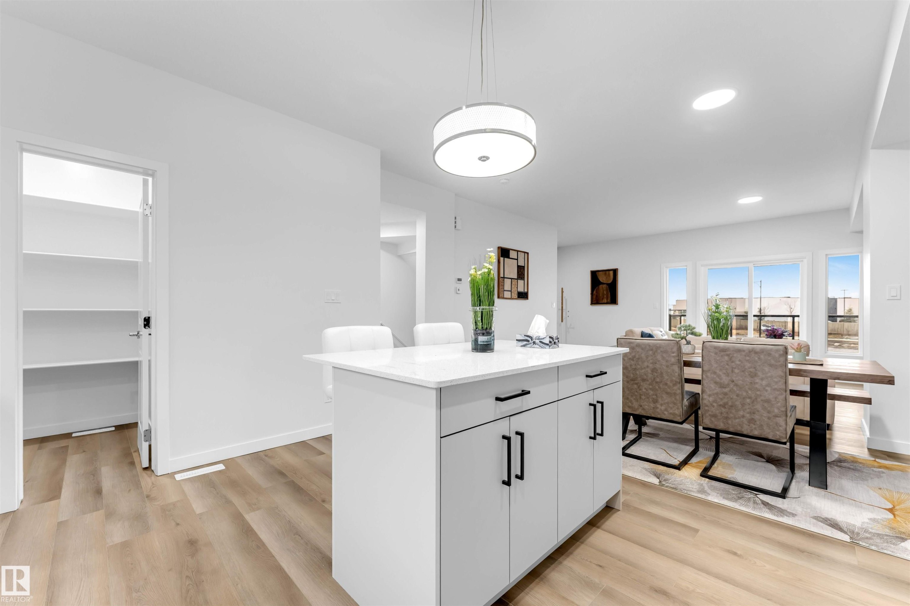 67 130 Element Dr, St. Albert, AB - Indoor