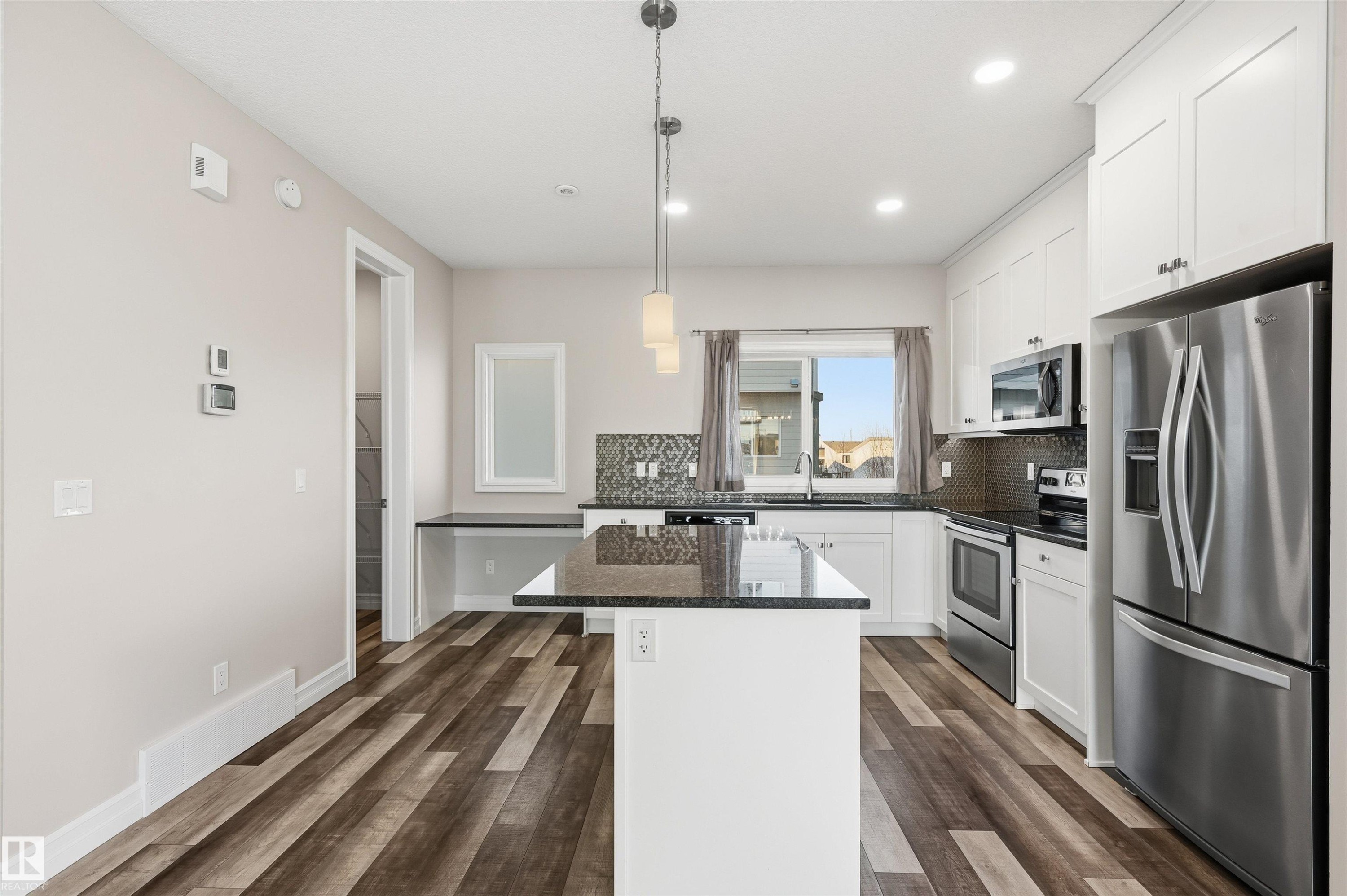 10 804 Welsh Drive, Edmonton, AB - Indoor Photo Showing Kitchen With Stainless Steel Kitchen With Upgraded Kitchen