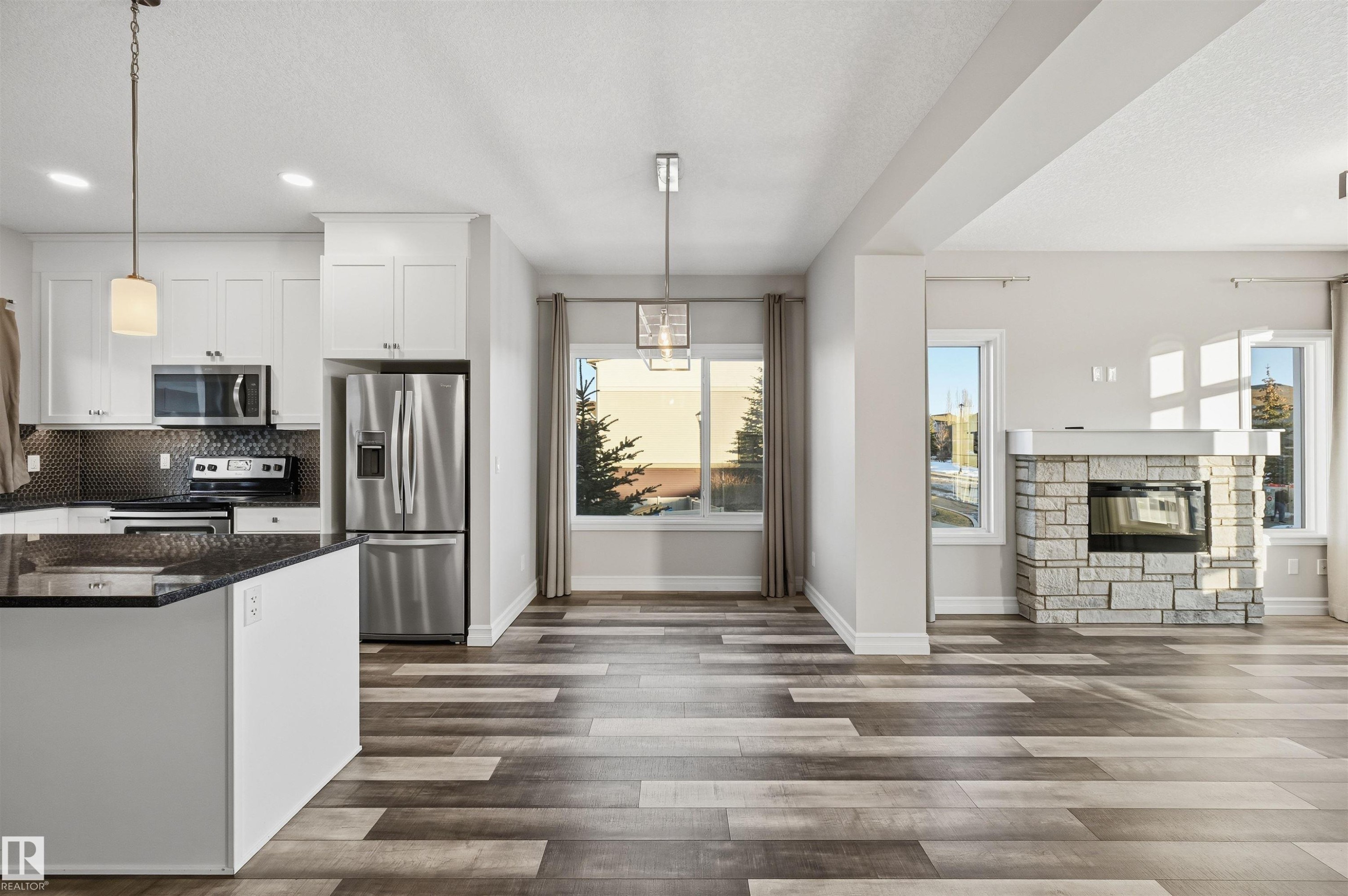 10 804 Welsh Drive, Edmonton, AB - Indoor Photo Showing Kitchen With Stainless Steel Kitchen With Upgraded Kitchen