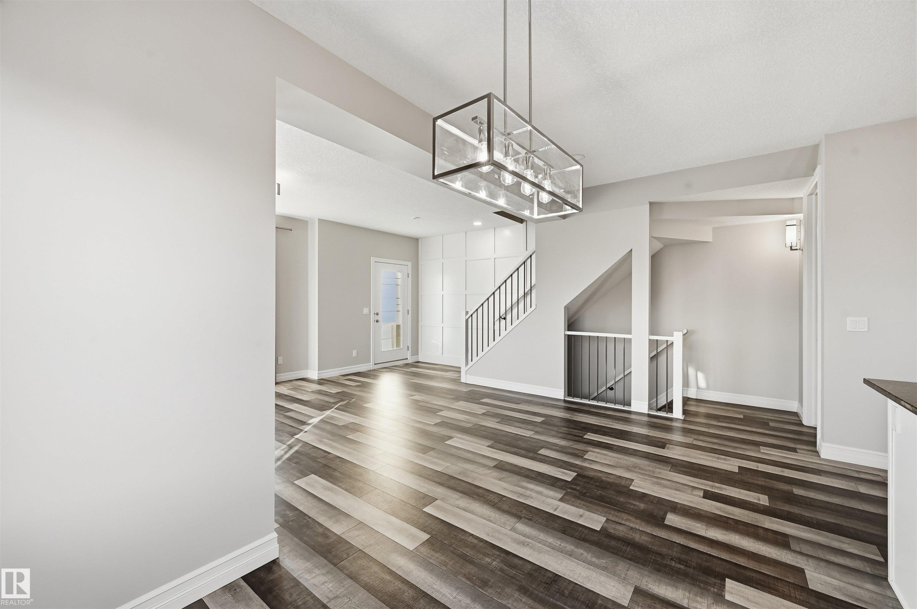 10 804 Welsh Drive, Edmonton, AB - Indoor Photo Showing Other Room