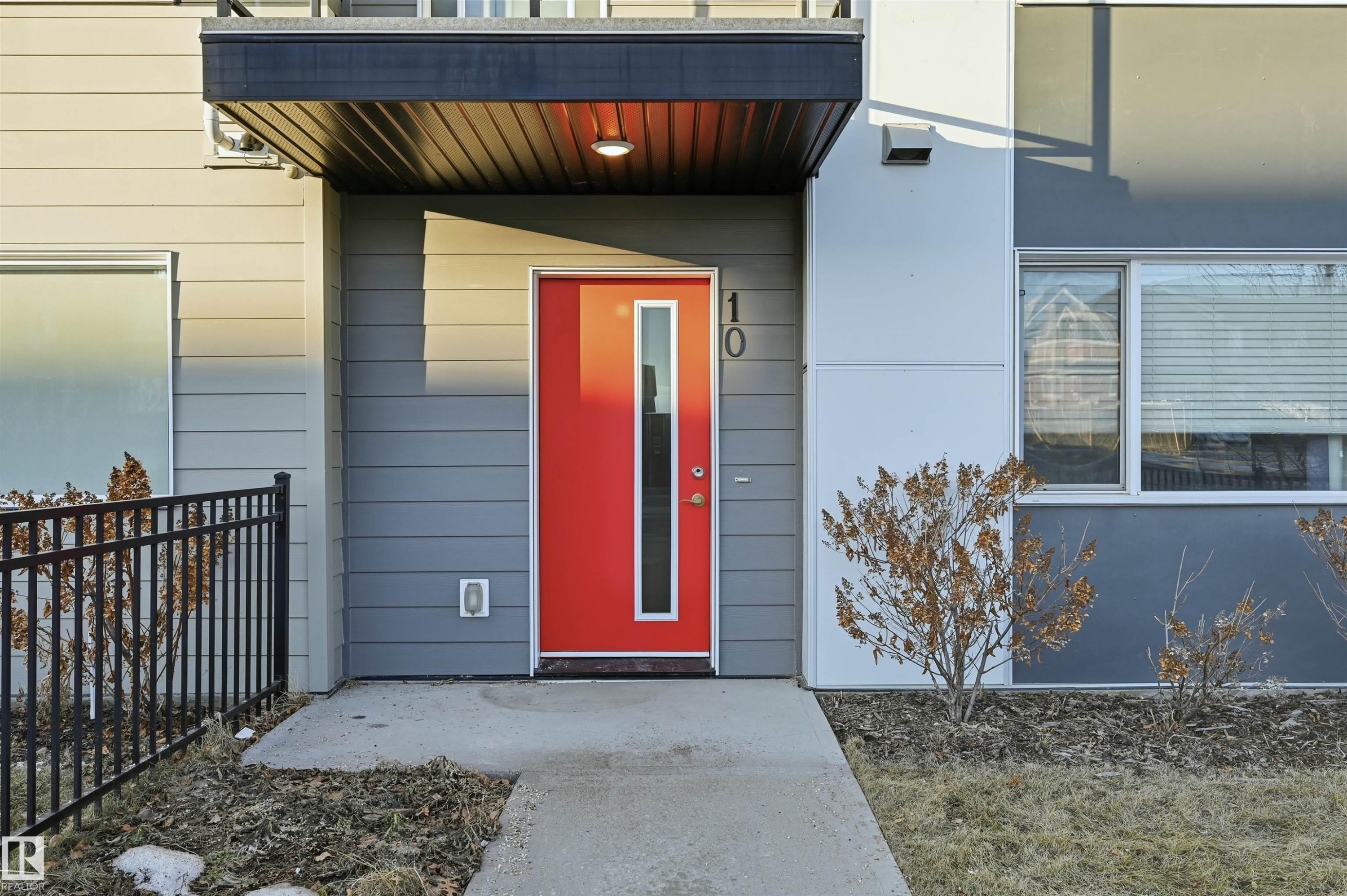 10 804 Welsh Drive, Edmonton, AB - Outdoor With Exterior