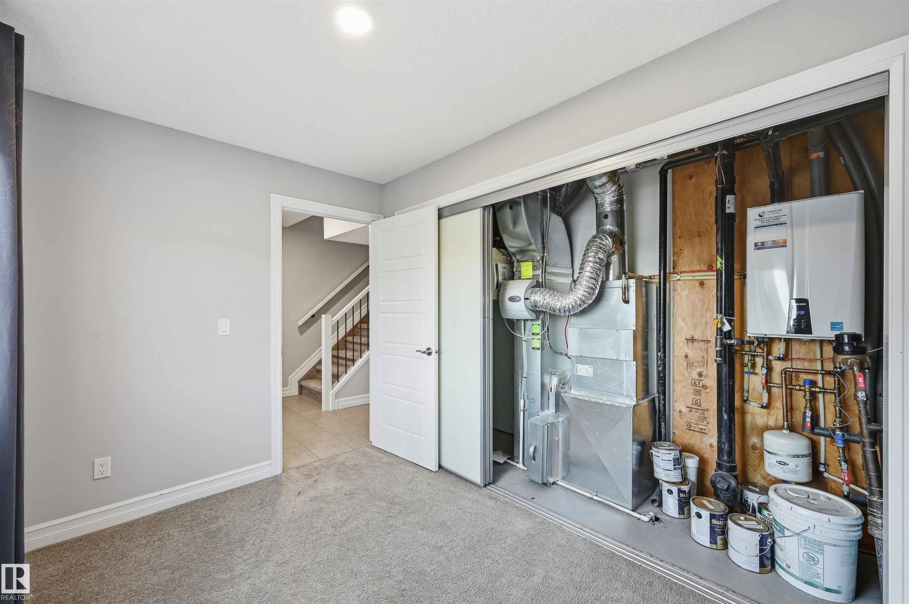 10 804 Welsh Drive, Edmonton, AB - Indoor