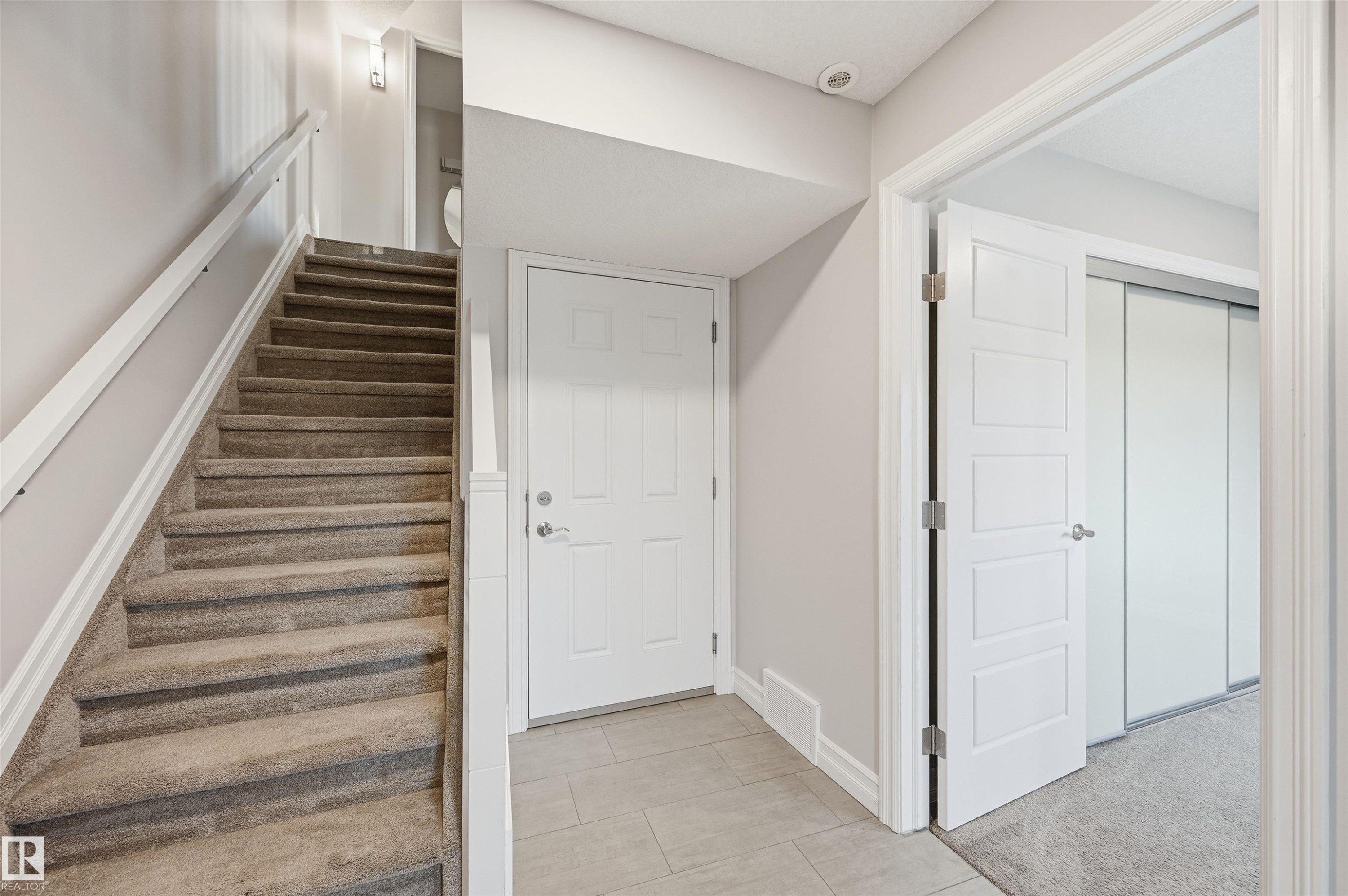 10 804 Welsh Drive, Edmonton, AB - Indoor Photo Showing Other Room