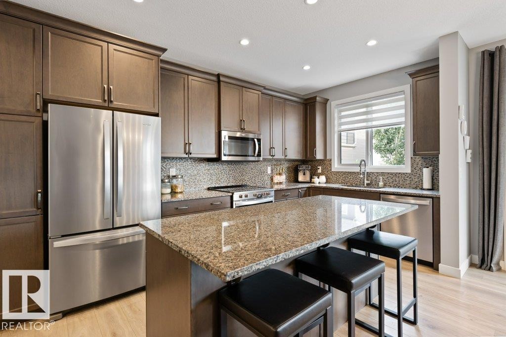 20008 18 Avenue, Edmonton, AB - Indoor Photo Showing Kitchen With Upgraded Kitchen