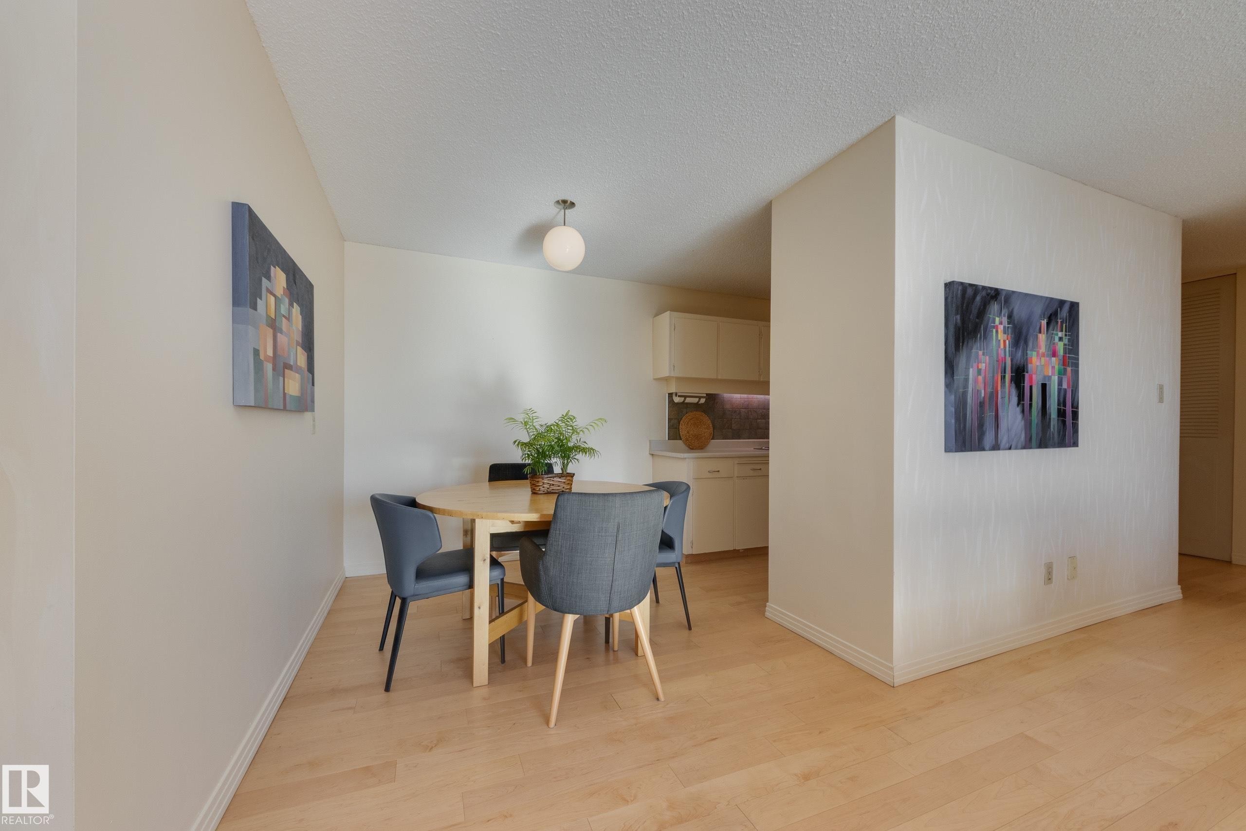 306 12121 Jasper Avenue, Edmonton, AB - Indoor Photo Showing Dining Room