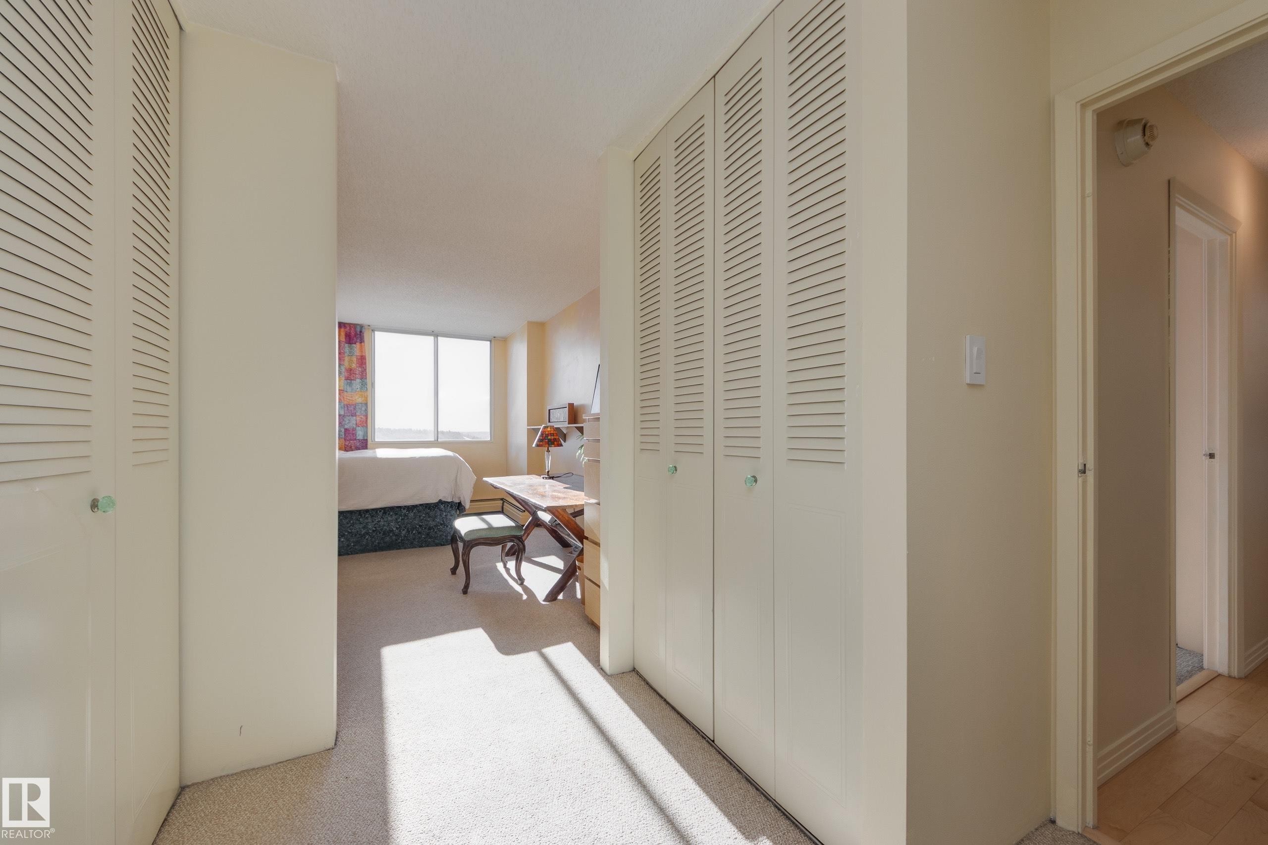 306 12121 Jasper Avenue, Edmonton, AB - Indoor Photo Showing Other Room