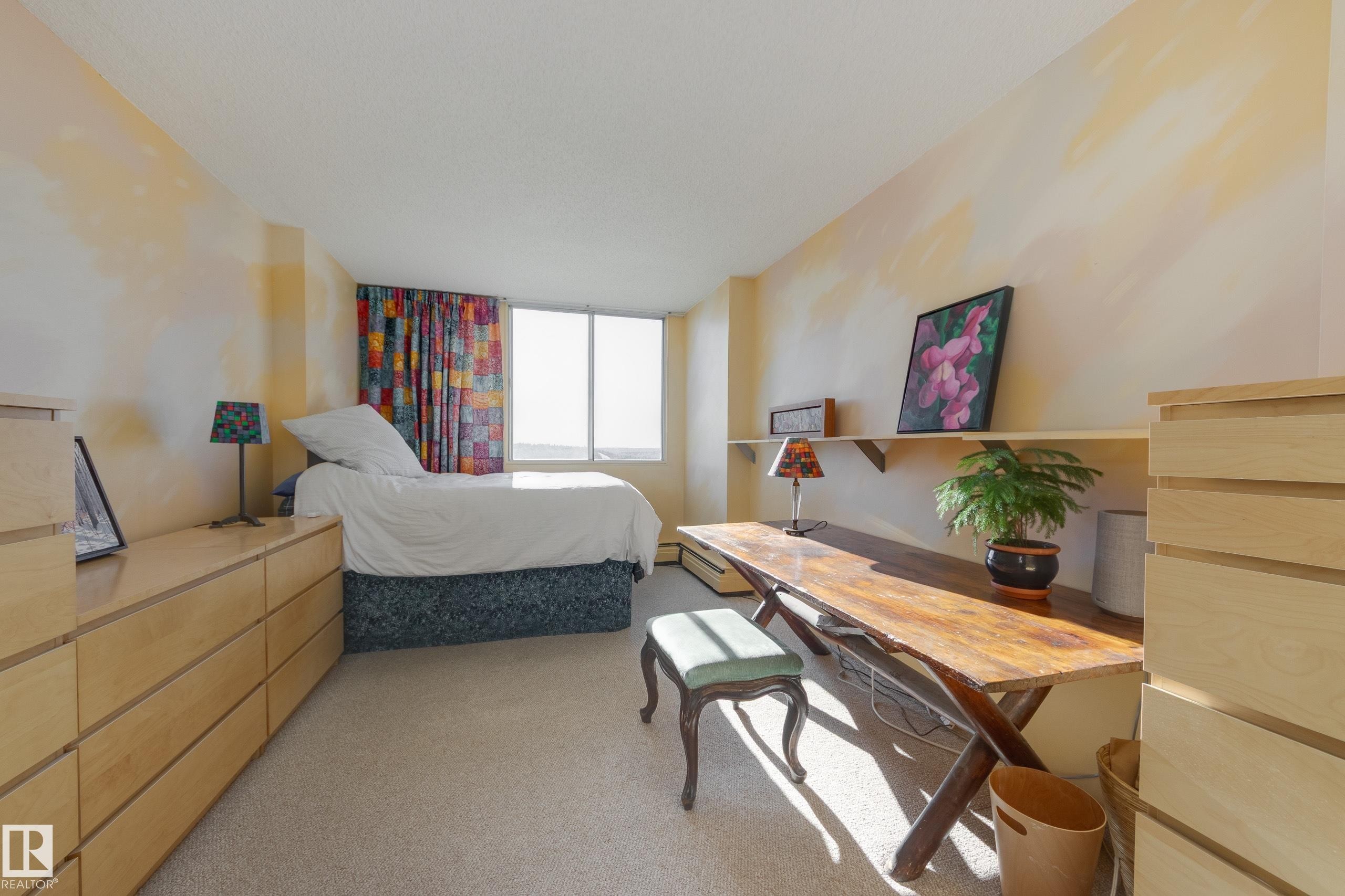 306 12121 Jasper Avenue, Edmonton, AB - Indoor Photo Showing Bedroom