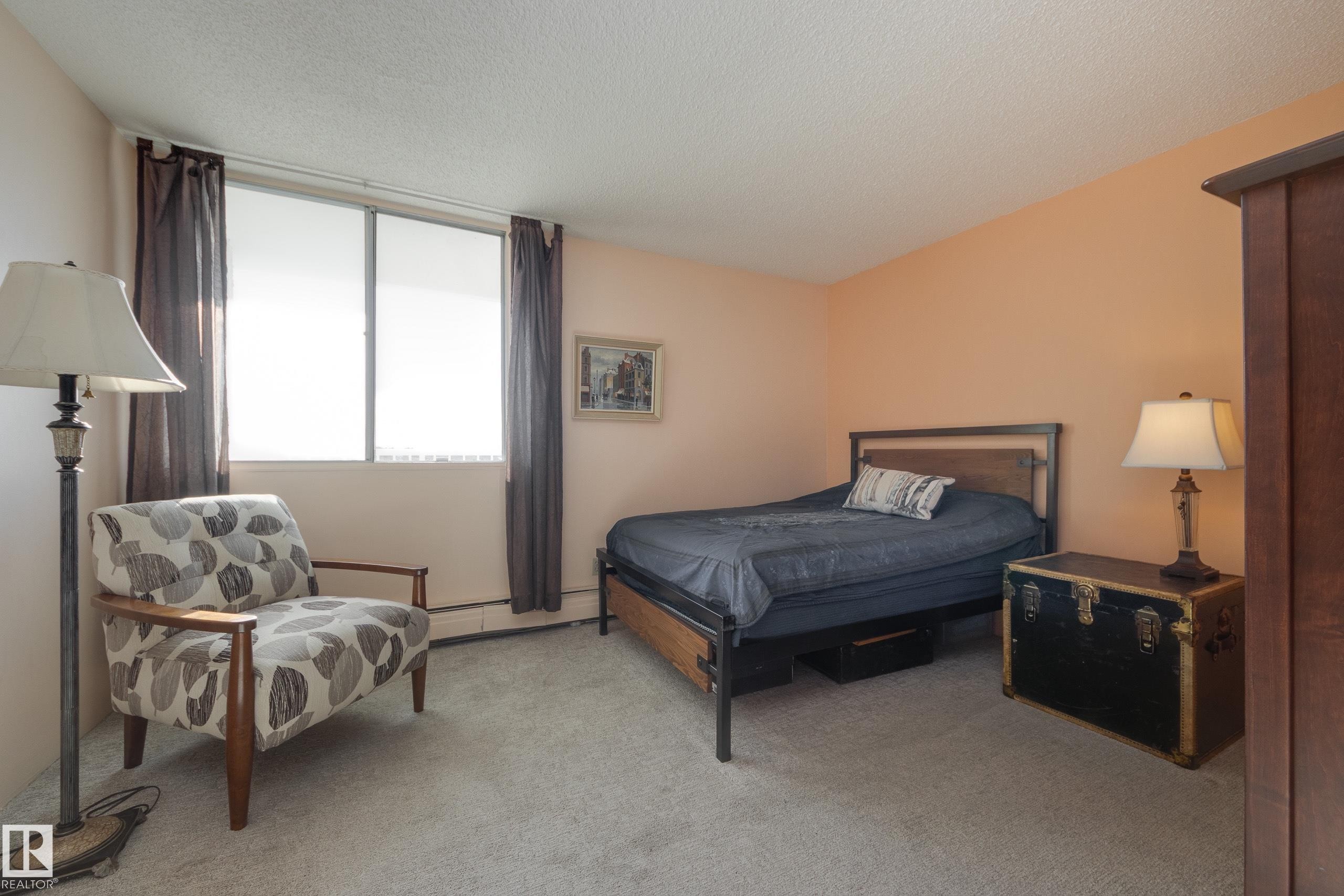 306 12121 Jasper Avenue, Edmonton, AB - Indoor Photo Showing Bedroom