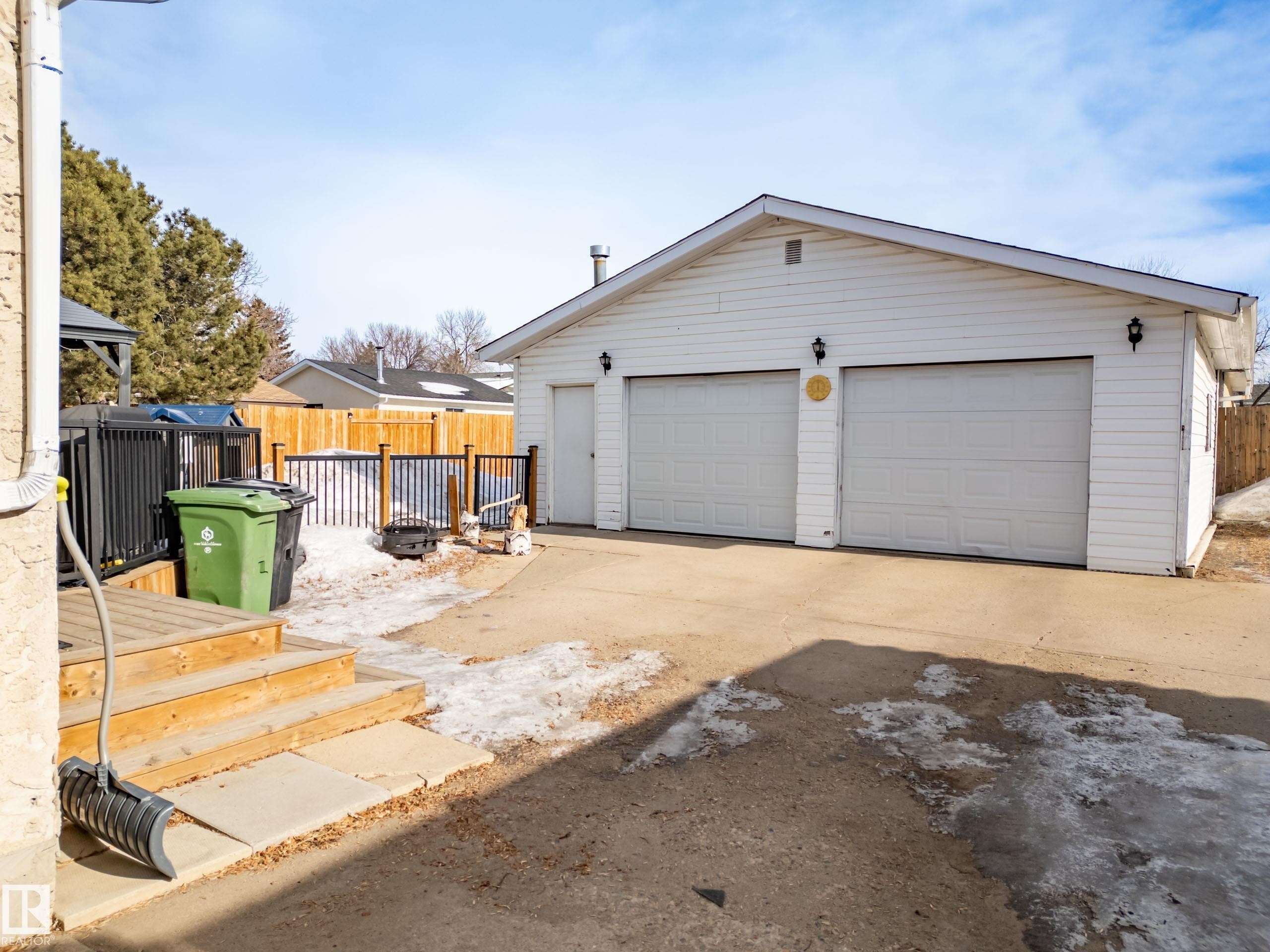 View of detached garage - 9221 84 Street, Fort Saskatchewan, AB - Outdoor With Exterior