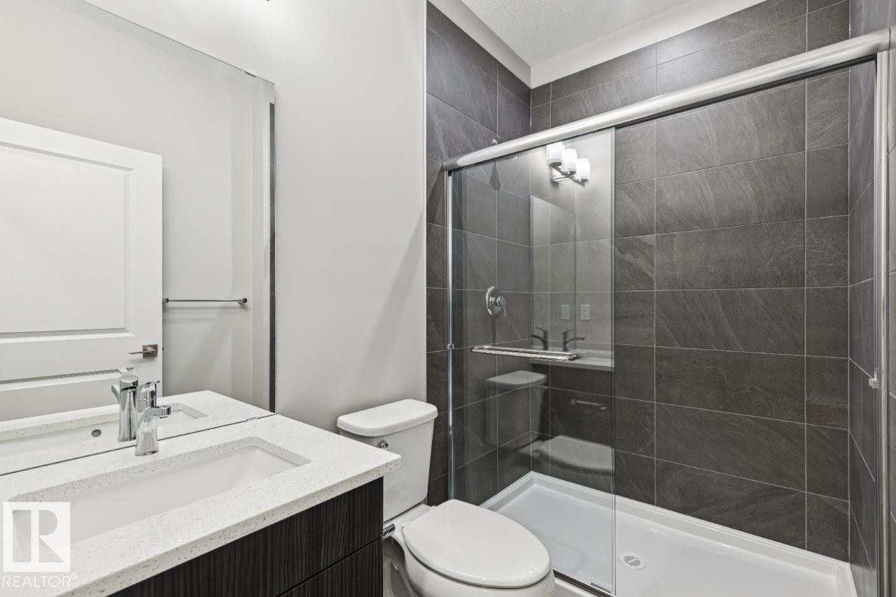 2334 Egret Way, Edmonton, AB - Indoor Photo Showing Bathroom