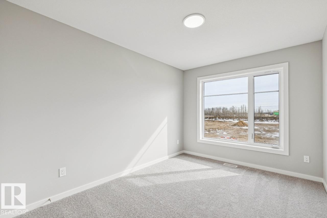 2334 Egret Way, Edmonton, AB - Indoor Photo Showing Other Room