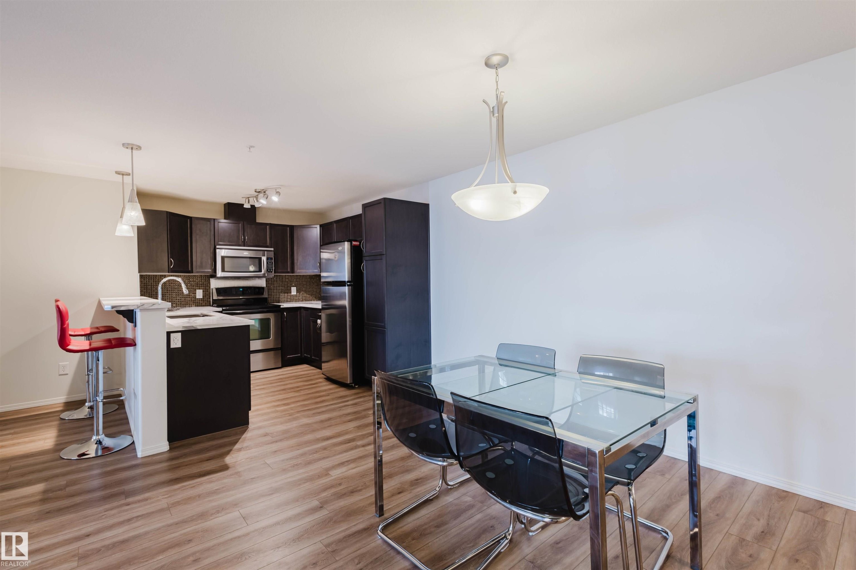 209 7909 71 Street, Edmonton, AB - Indoor