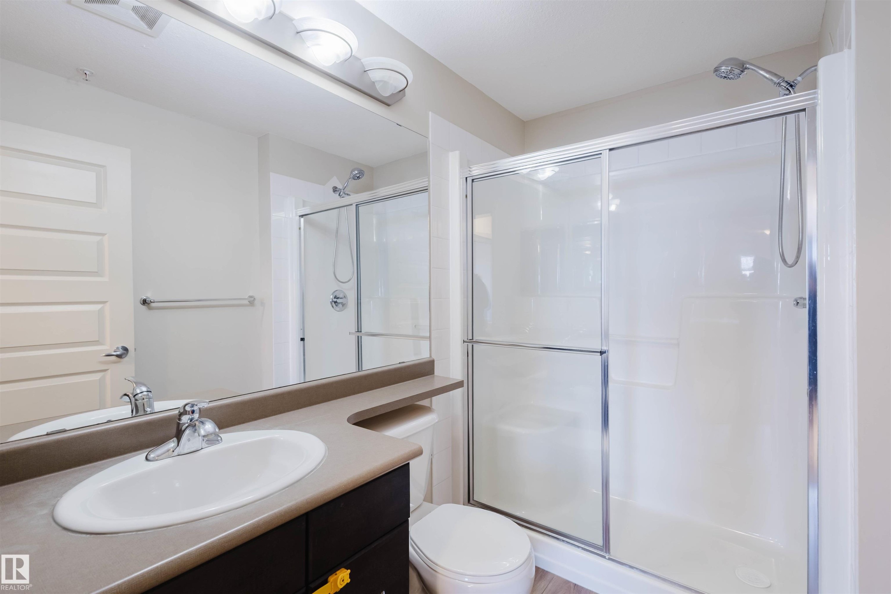 209 7909 71 Street, Edmonton, AB - Indoor Photo Showing Bathroom