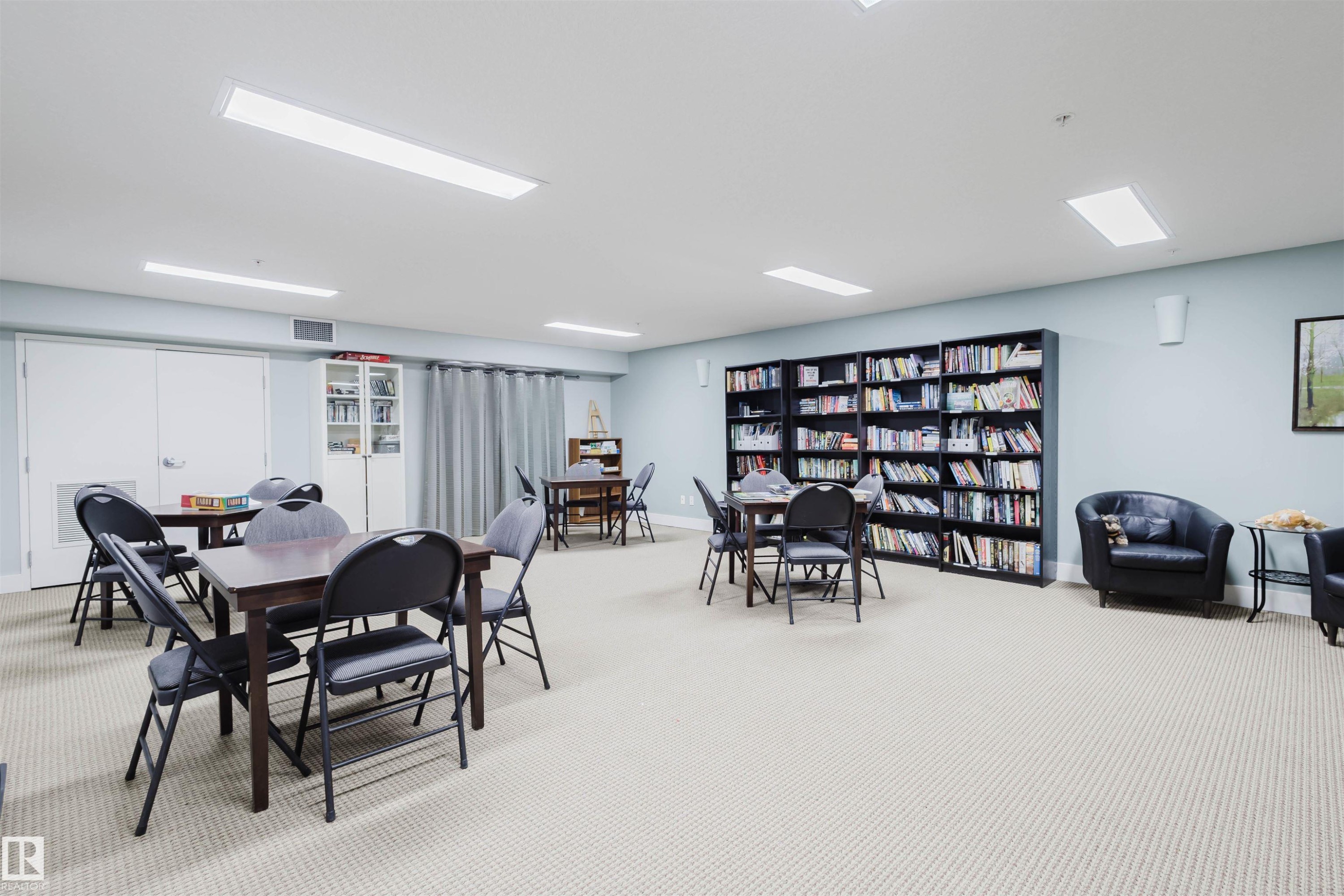 209 7909 71 Street, Edmonton, AB - Indoor