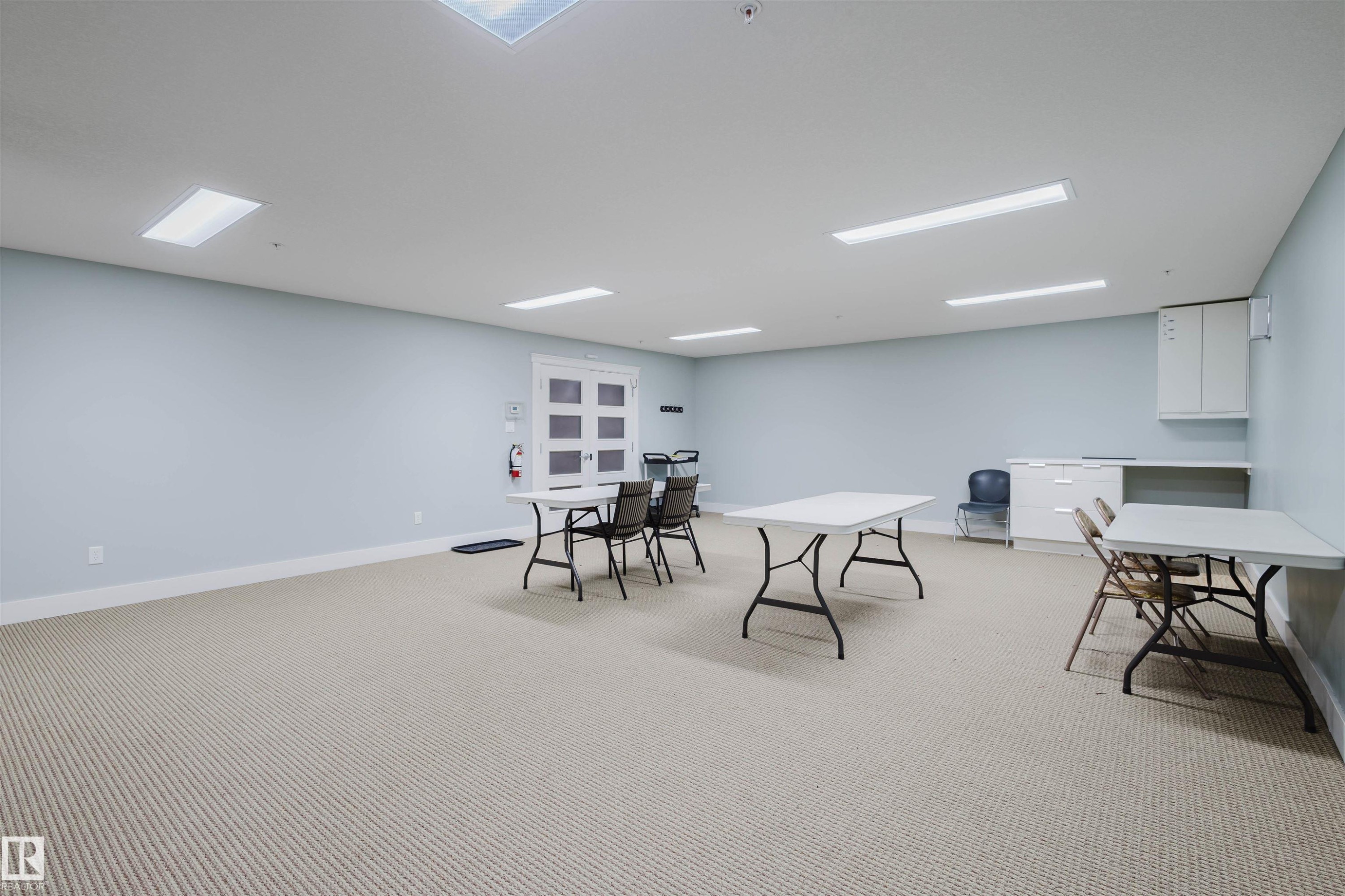 209 7909 71 Street, Edmonton, AB - Indoor