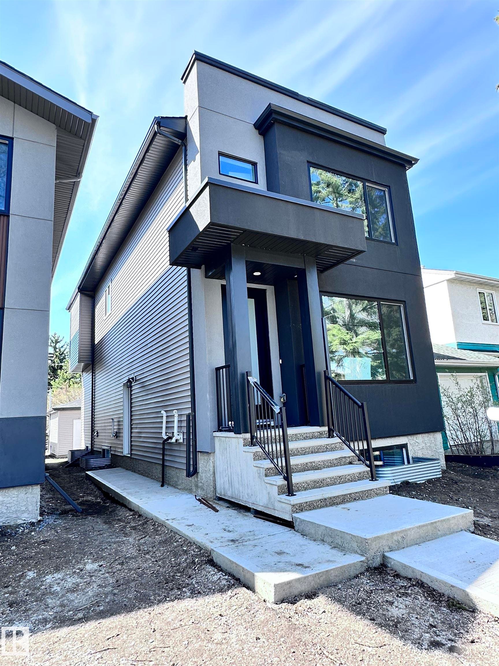 7605 92 Avenue, Edmonton, AB - Outdoor