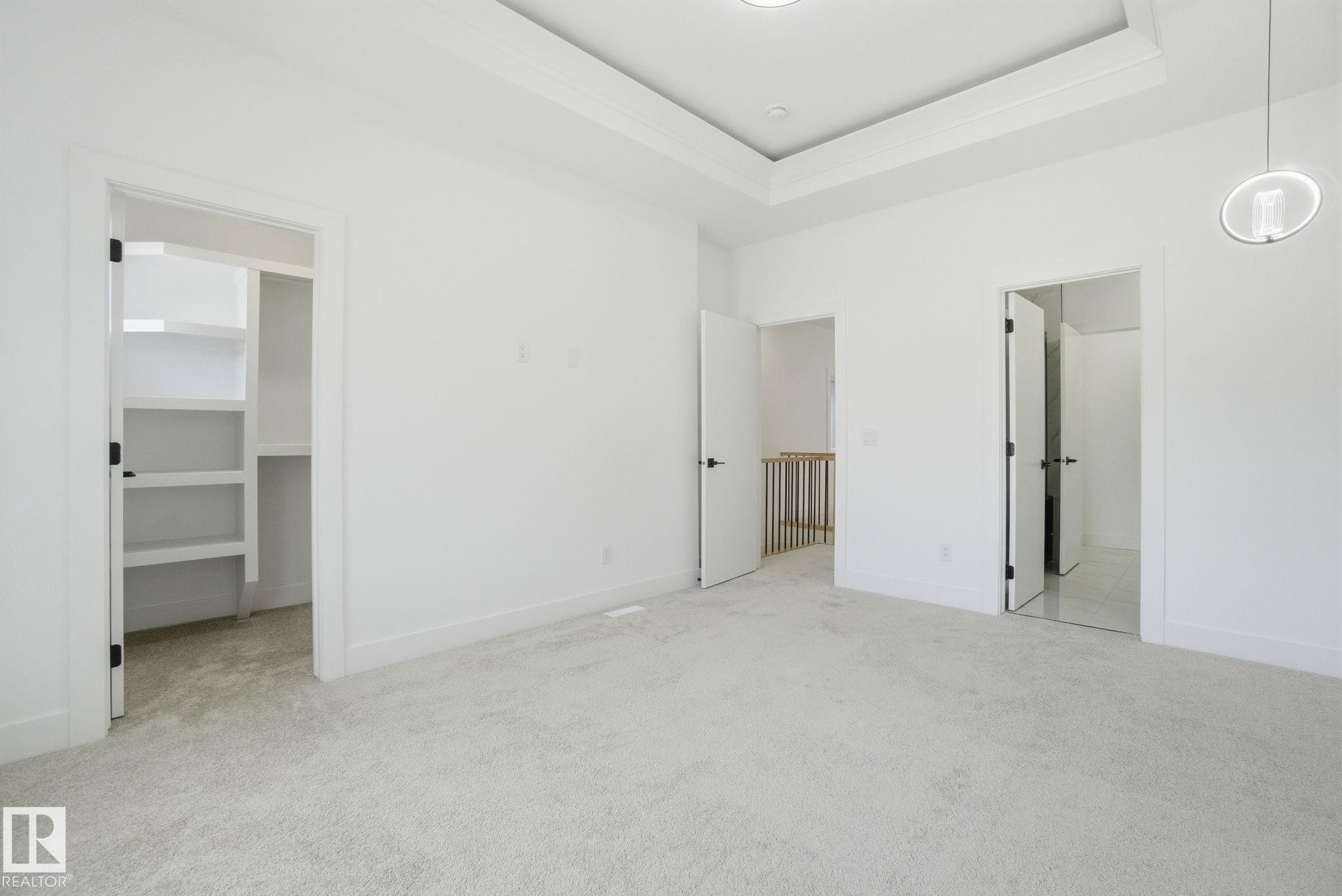 7605 92 Avenue, Edmonton, AB - Indoor Photo Showing Other Room