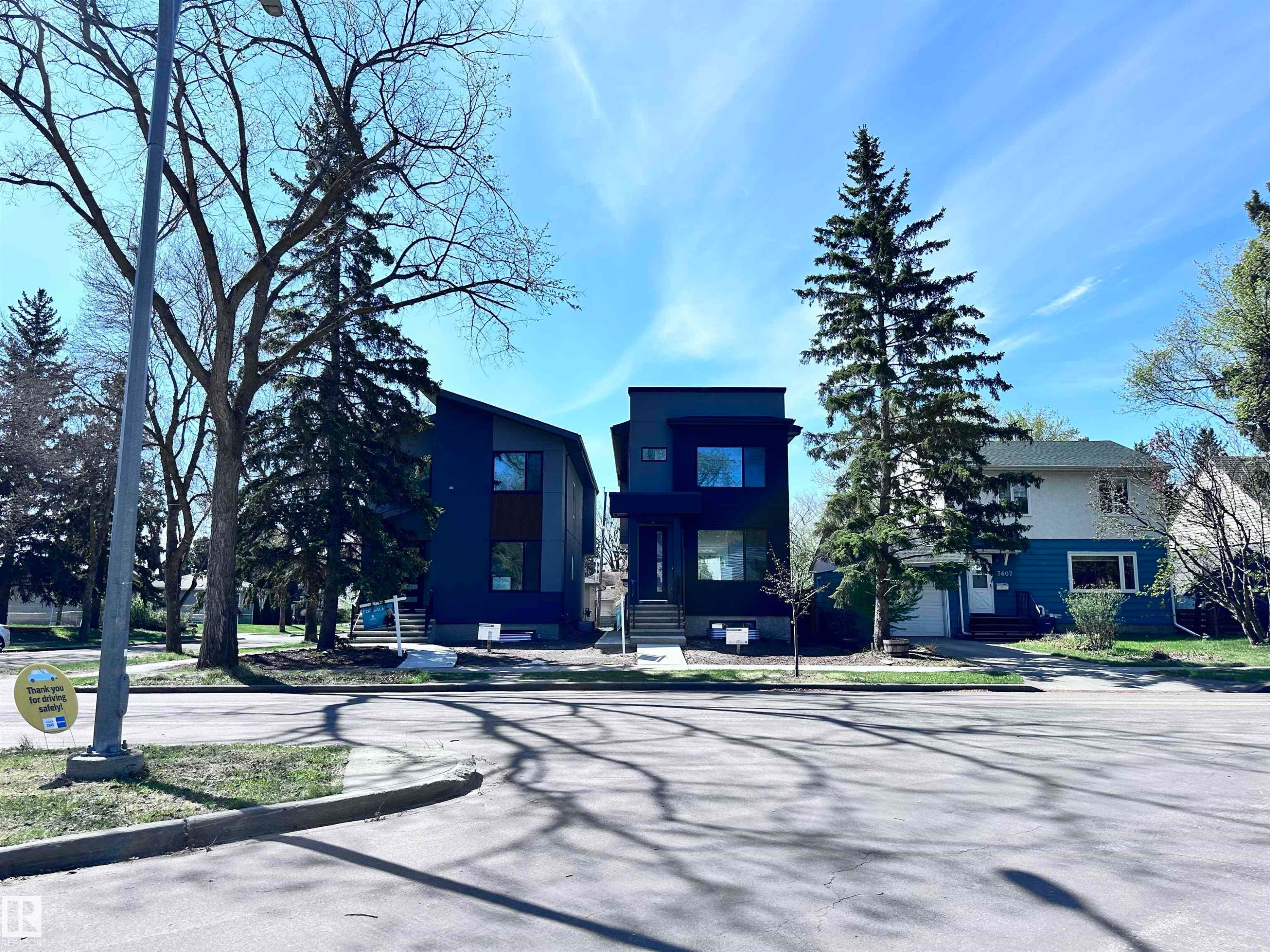 7605 92 Avenue, Edmonton, AB - Outdoor With Facade