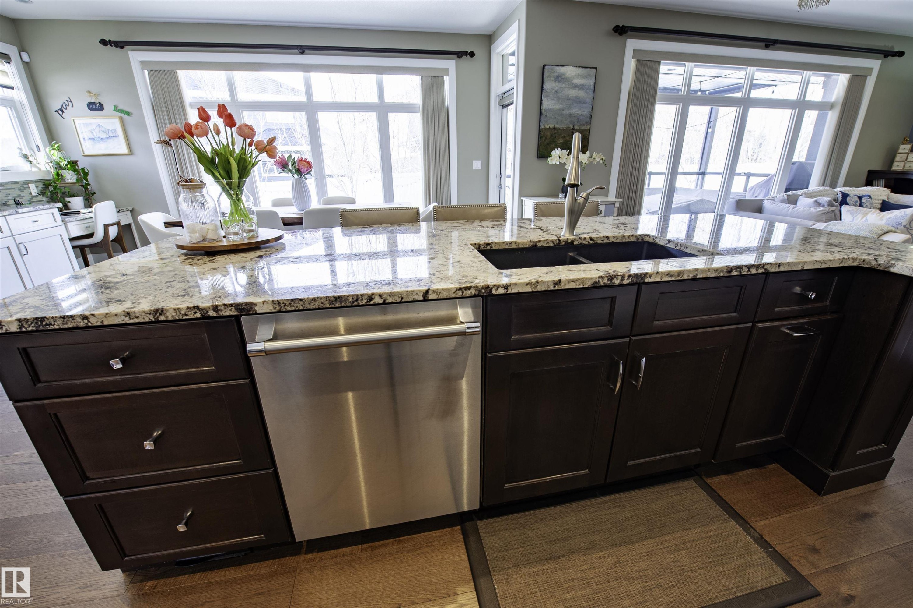 2525 Cameron Ravine Landing, Edmonton, AB - Indoor Photo Showing Kitchen With Double Sink With Upgraded Kitchen