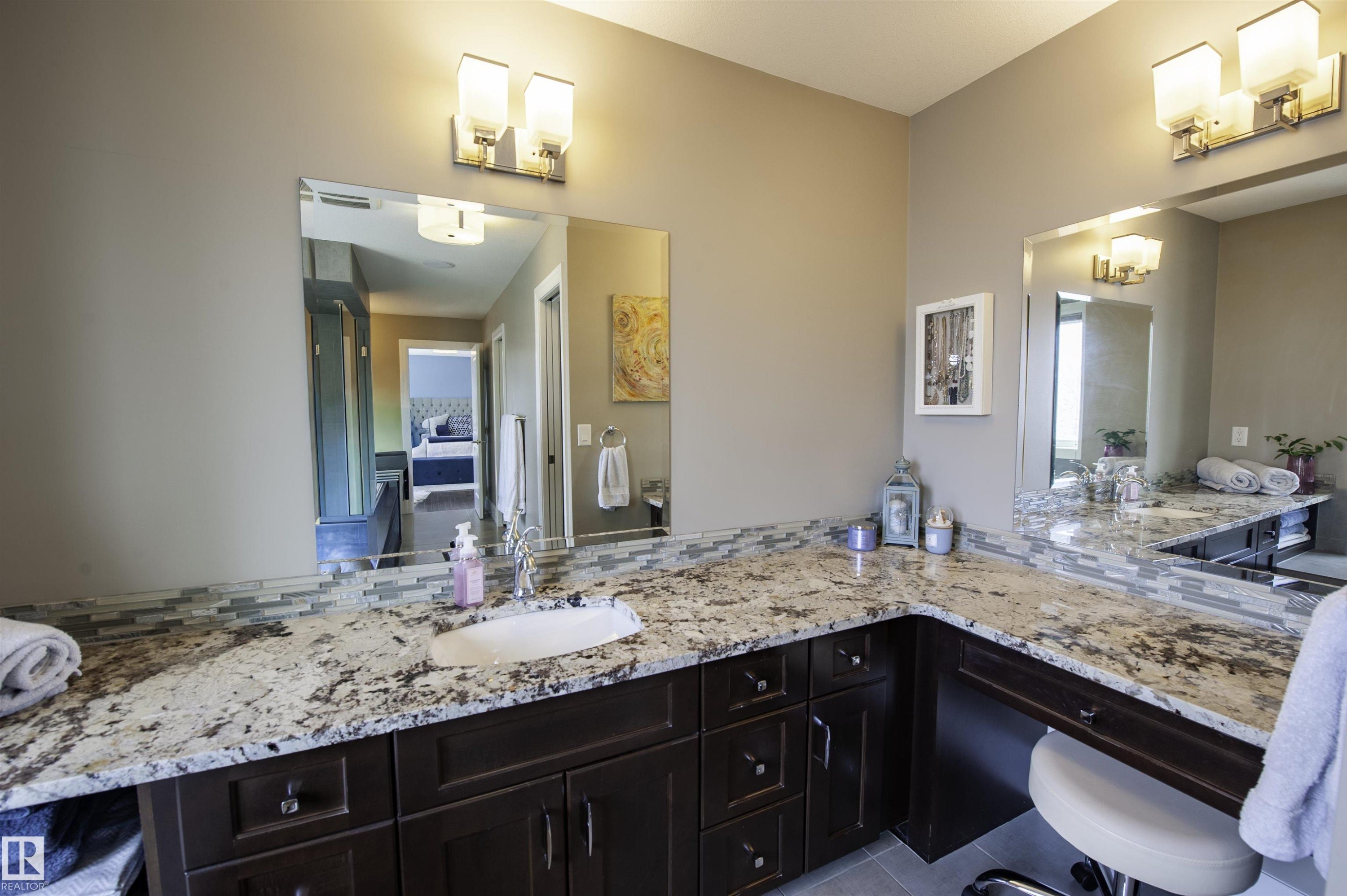 2525 Cameron Ravine Landing, Edmonton, AB - Indoor Photo Showing Bathroom