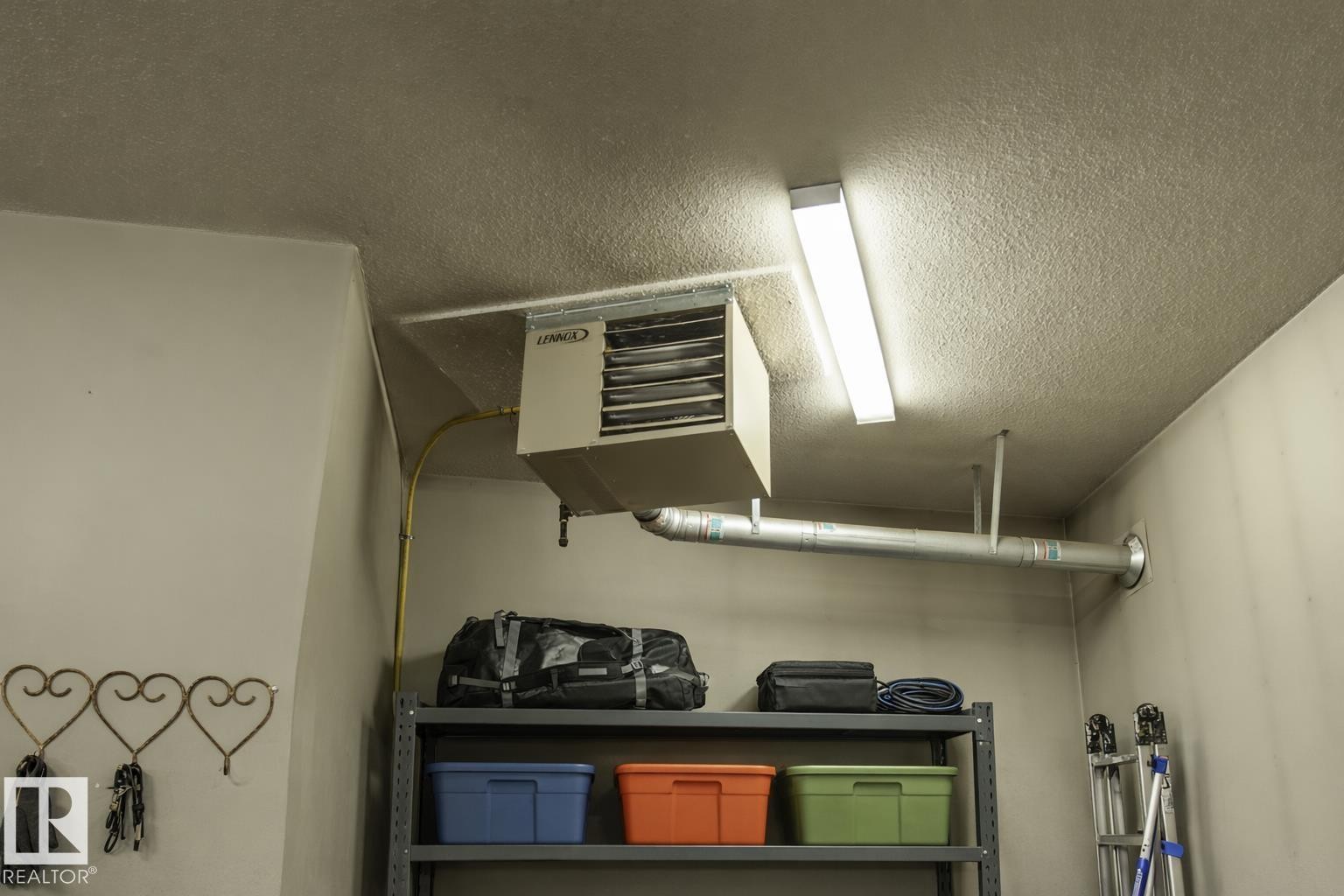 2525 Cameron Ravine Landing, Edmonton, AB - Indoor