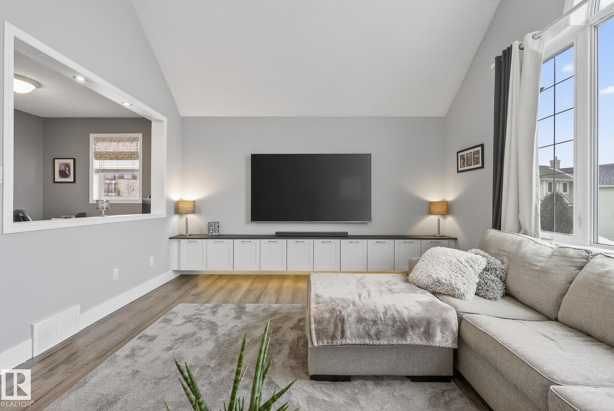 121 Galland Crescent, Edmonton, AB - Indoor