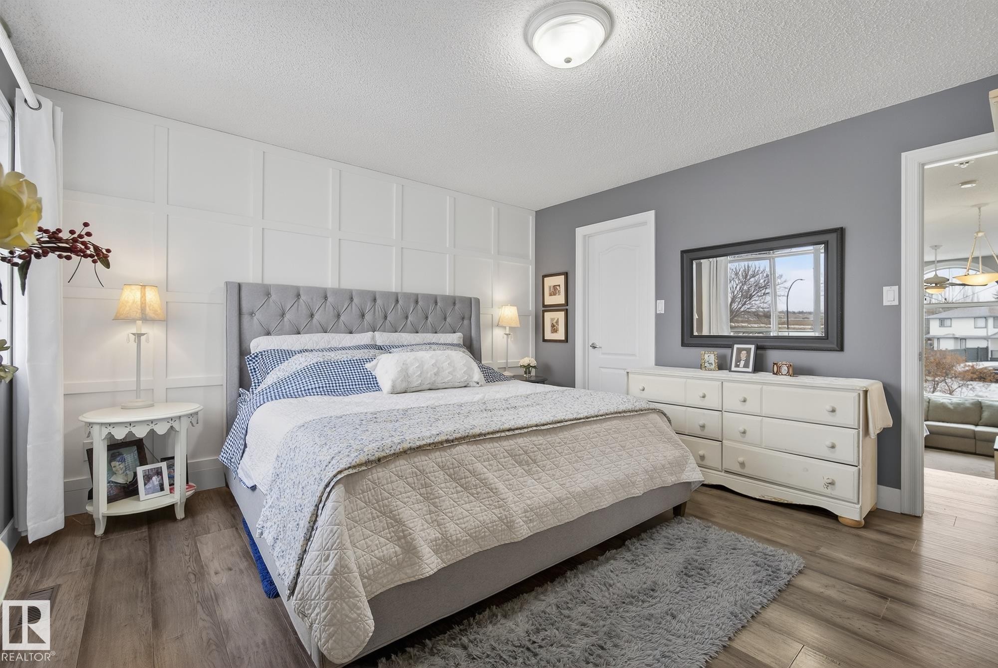 121 Galland Crescent, Edmonton, AB - Indoor Photo Showing Bedroom